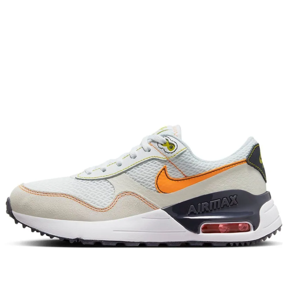 Nike Air Max SYSTM DQ0284-109 / weiss