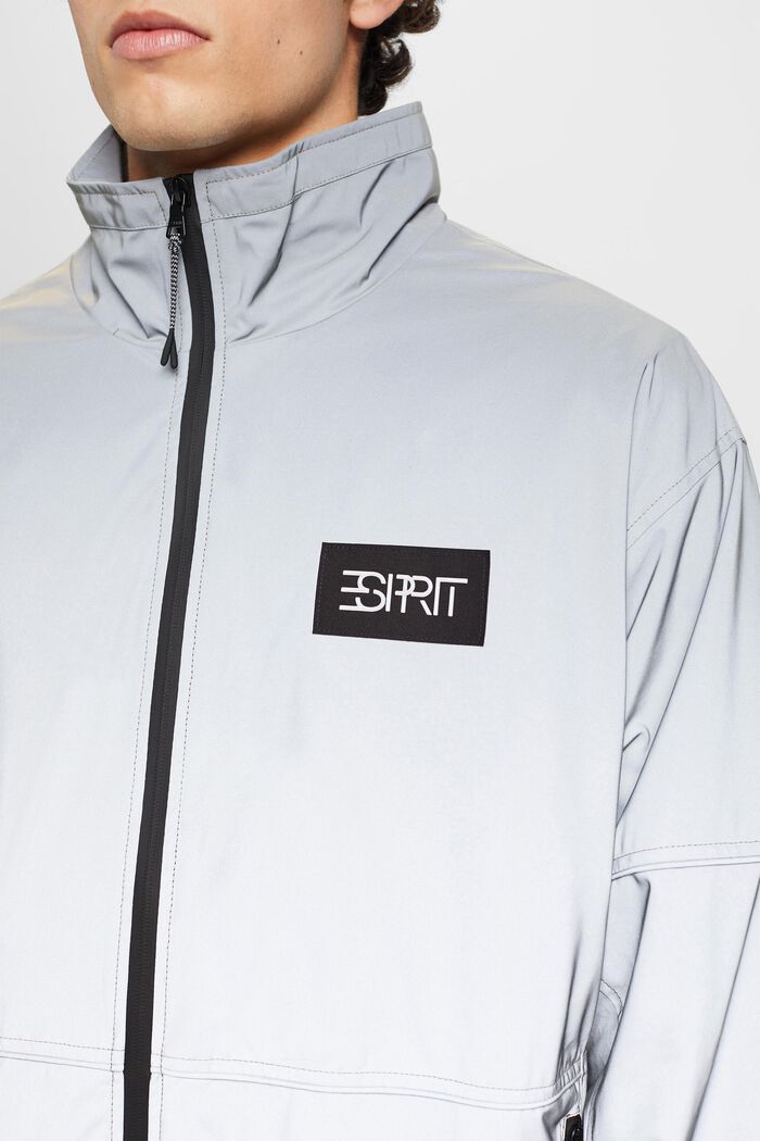 Windbreaker im Oversize-Look