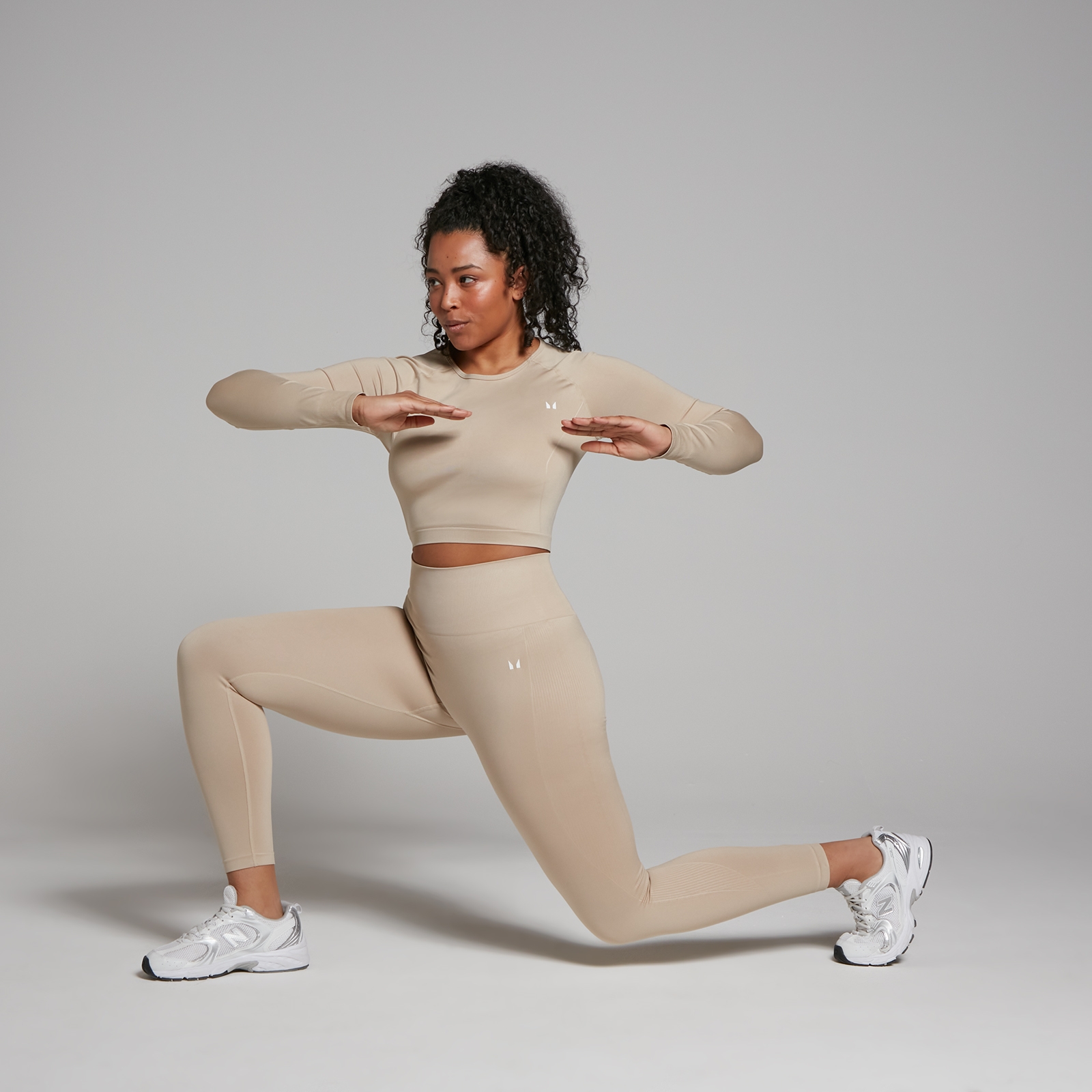 Crop top sans coutures à manches longues MP Shape pour femmes – Grès