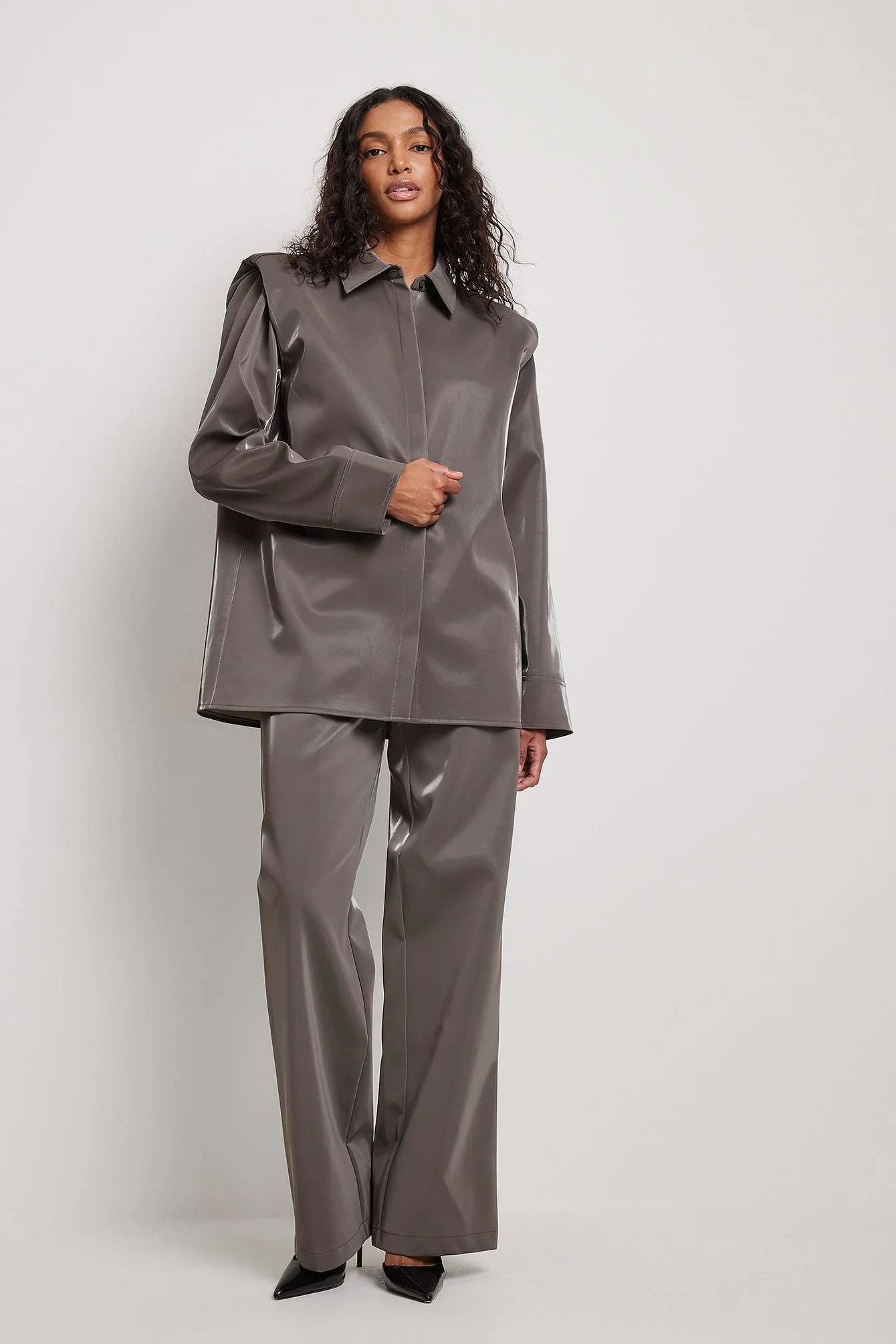 Hemd mit Oversize Schultern