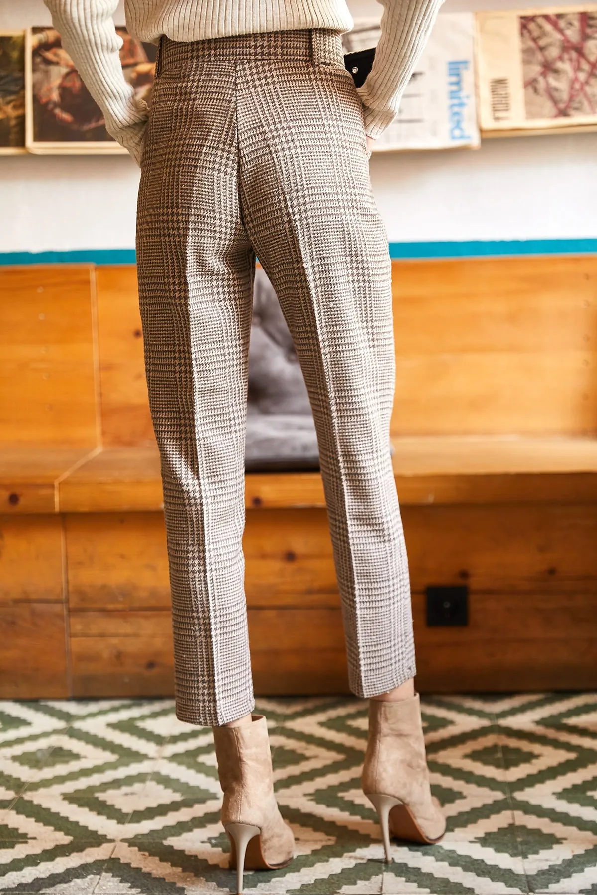 Olalook  Karierte Damen-Hose mit Hahnentrittmuster und Nerzmuster und genähtem Karottenmuster mit Gürtel PNT-19000135