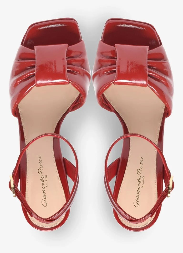 Sandal Paradise από τον Gianvito Rossi σε βαμμένη έκδοση