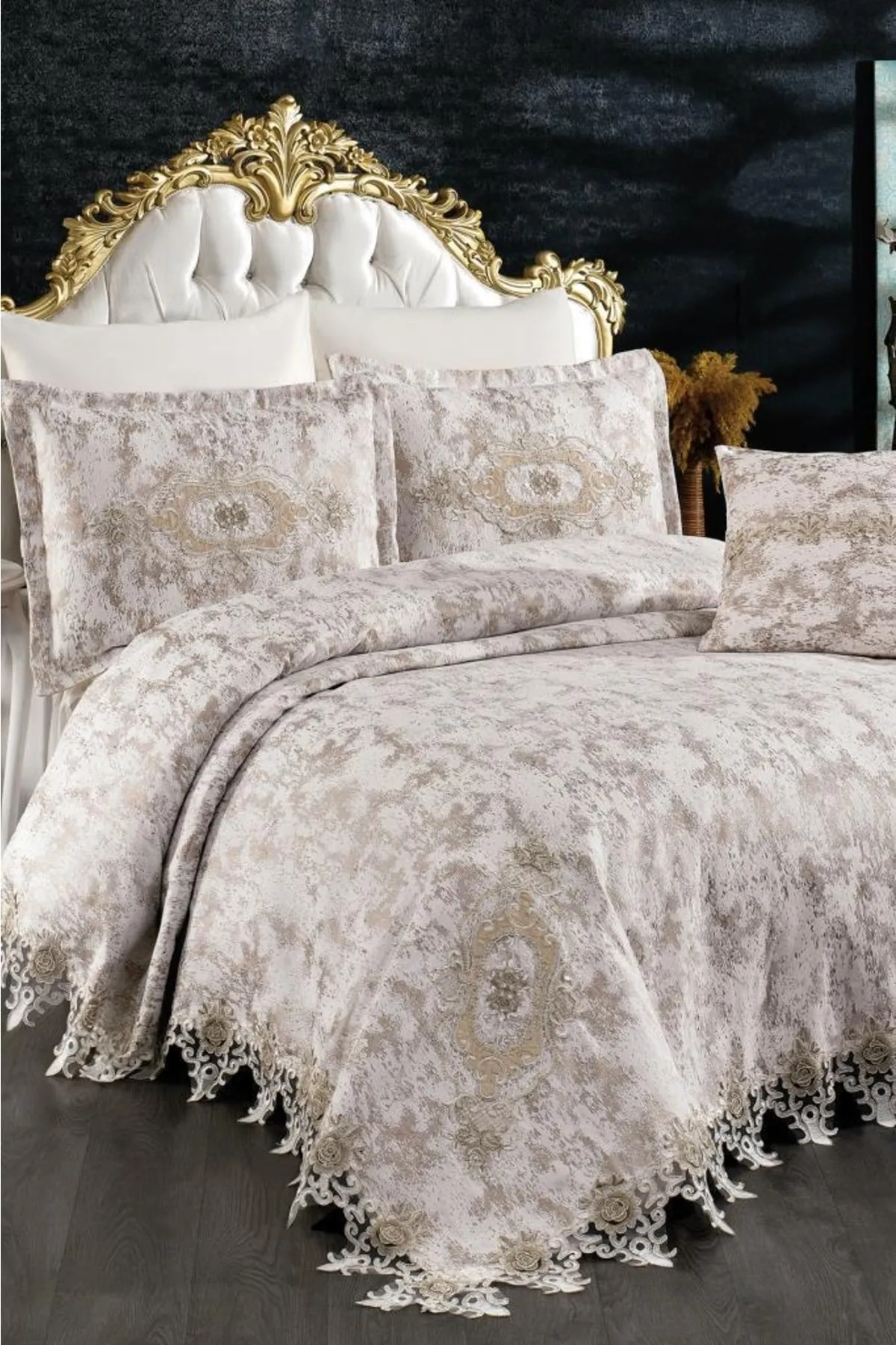 Çeyiz Diyarı  Berika Französisch geschnürtes Mitgift-Piqué-Set, 4-teilig, Cappuccino