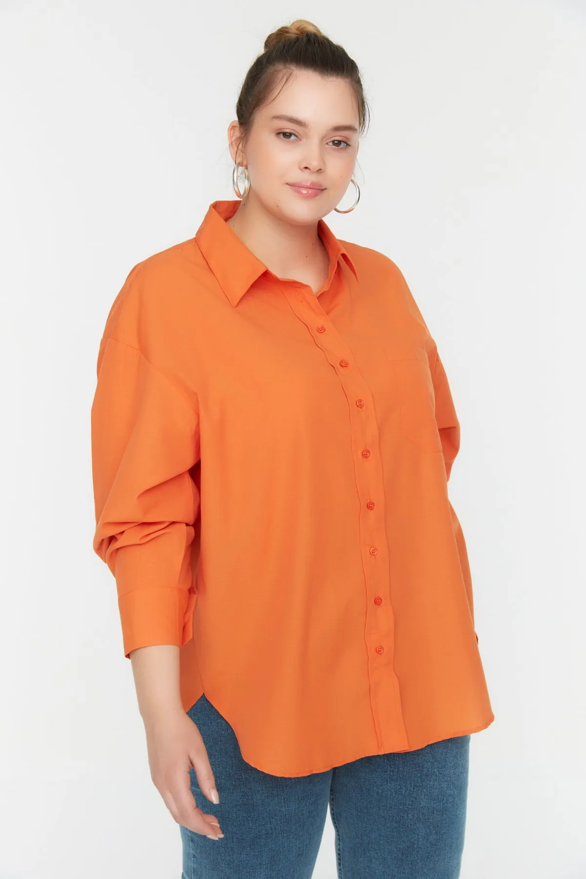 Trendyol Curve  Orangefarbenes Hemd mit Hemdkragen