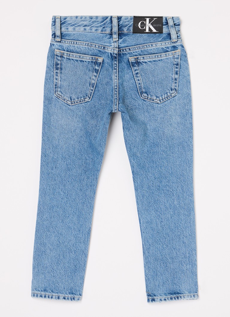 Blugi Calvin Klein Dad Modern cu croială dreaptă și buzunare laterale.