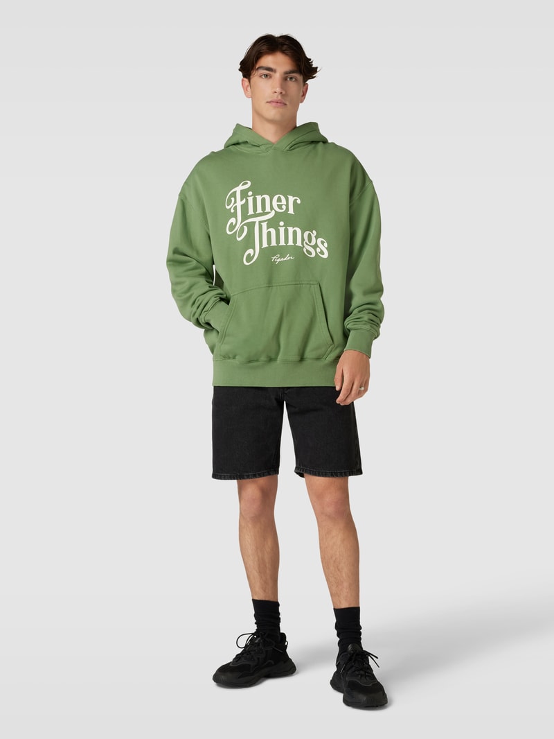 Oversized Hoodie mit Statement-Print Modell 'Kirk' in olivgrün