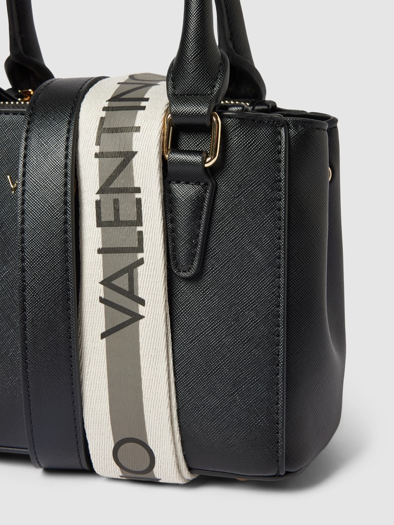 Handtasche mit Label-Applikation Modell 'ZERO' in schwarz