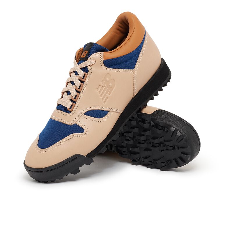 New Balance Rainier Low beige