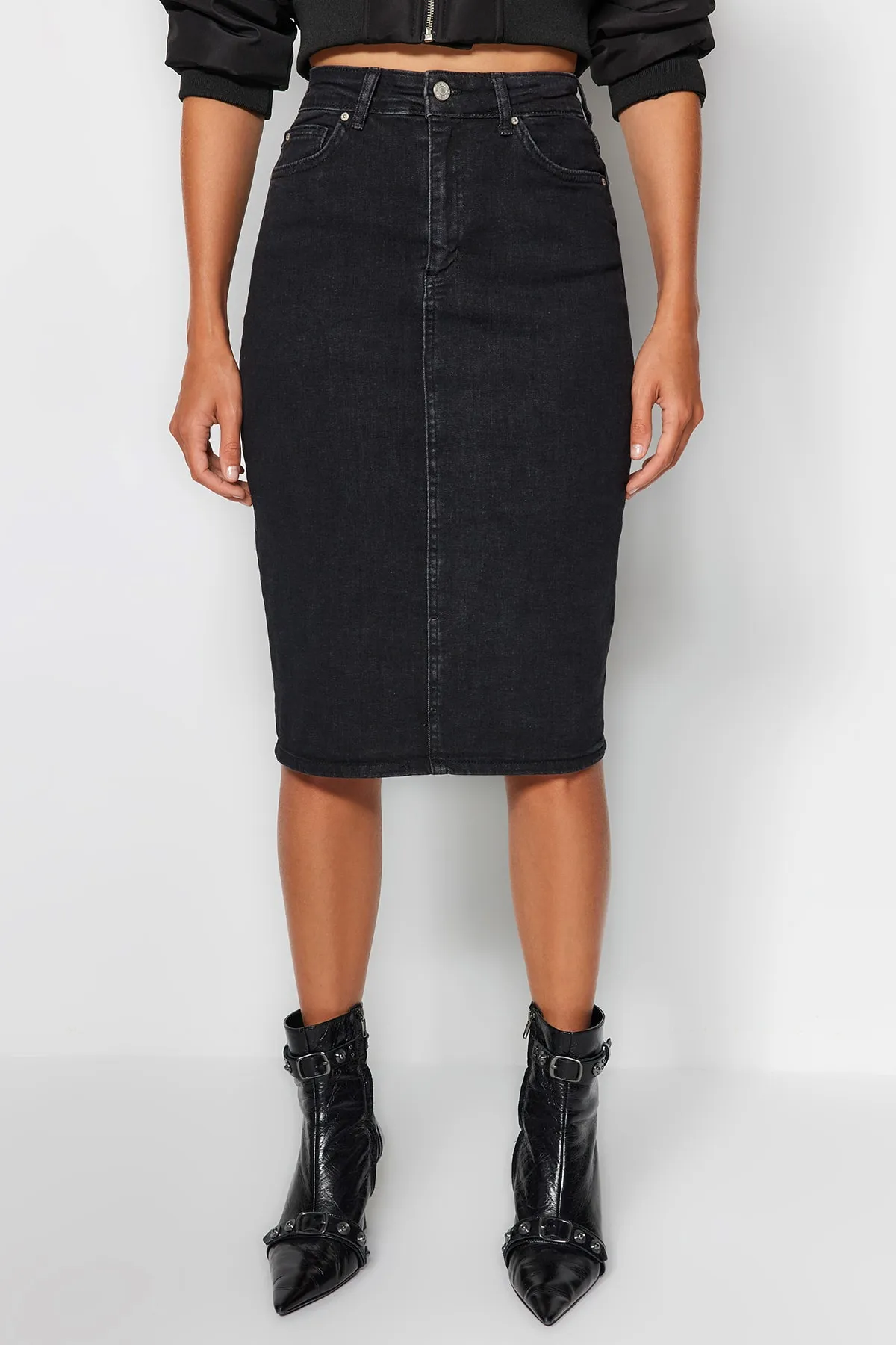 Trendyol Collection  Schwarzer Midi-Bleistift-Jeansrock mit hoher Taille TWOSS21ET0297