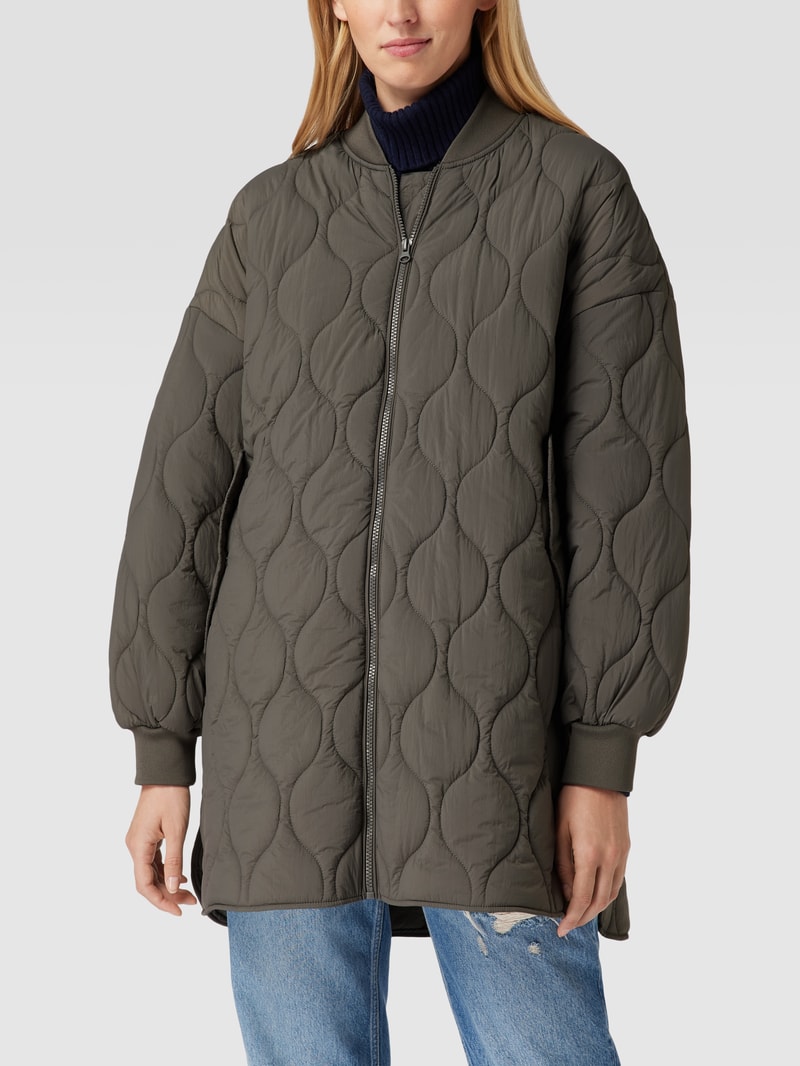 Steppjacke mit seitlichen Eingrifftaschen in mittelgrau