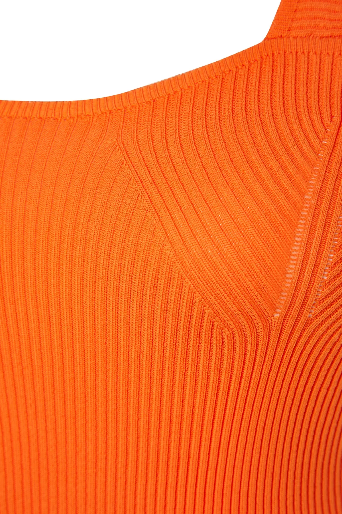 Trendyol Curve  Orangefarbene, figurbetonte, dünne Strickbluse mit herzförmigem Ausschnitt TBSSS23AF00021