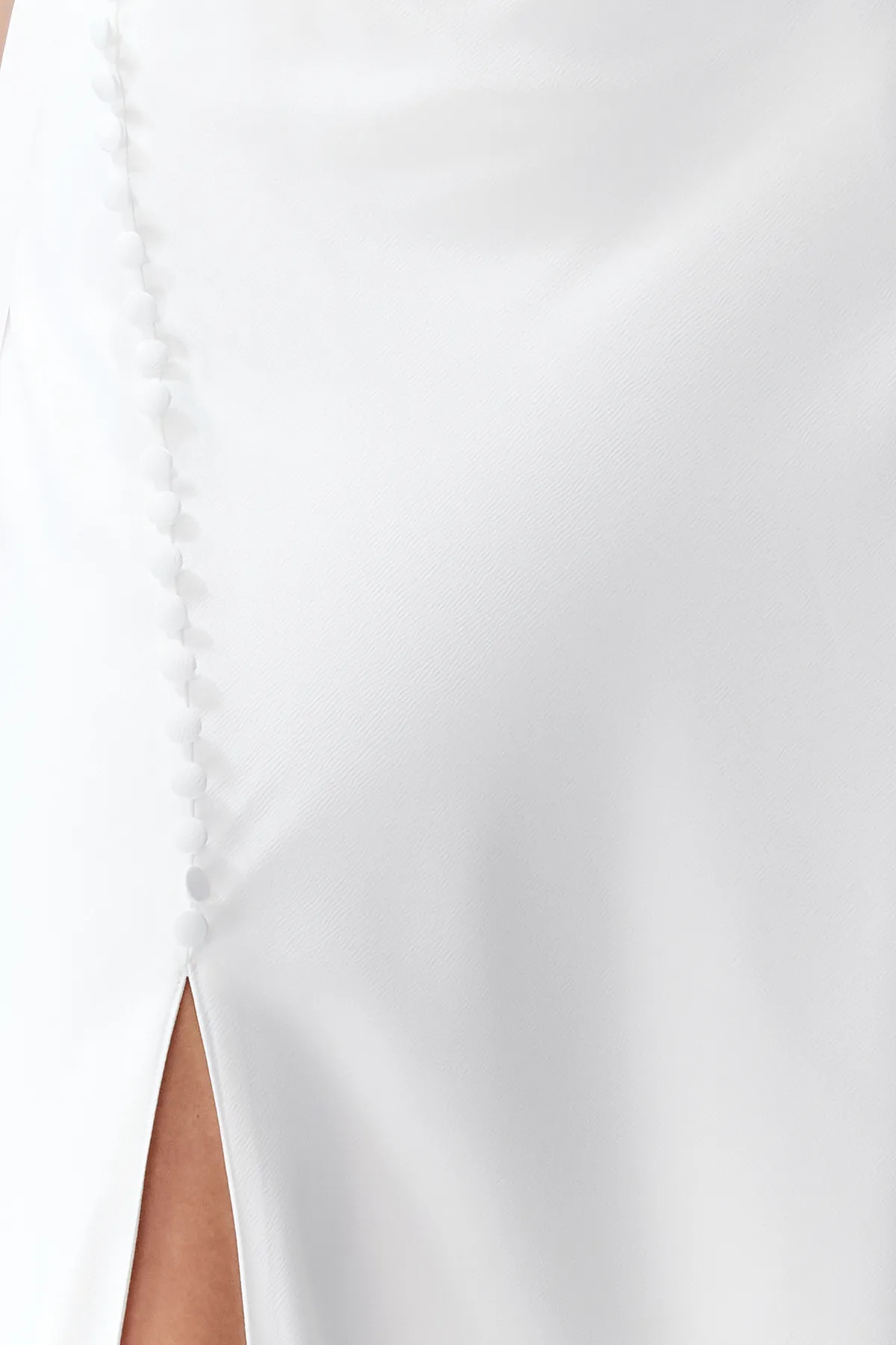 Trendyol Collection  Weißes Hochzeits-/Nikah-Abendkleid aus weißem Satin TPRSS24AE00042