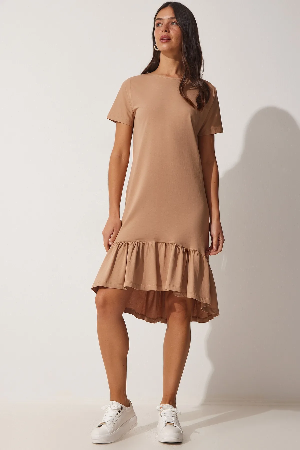 Happiness İstanbul  Sommer-Strickkleid aus Viskose mit Biskuit-Flounce für Damen AP00186