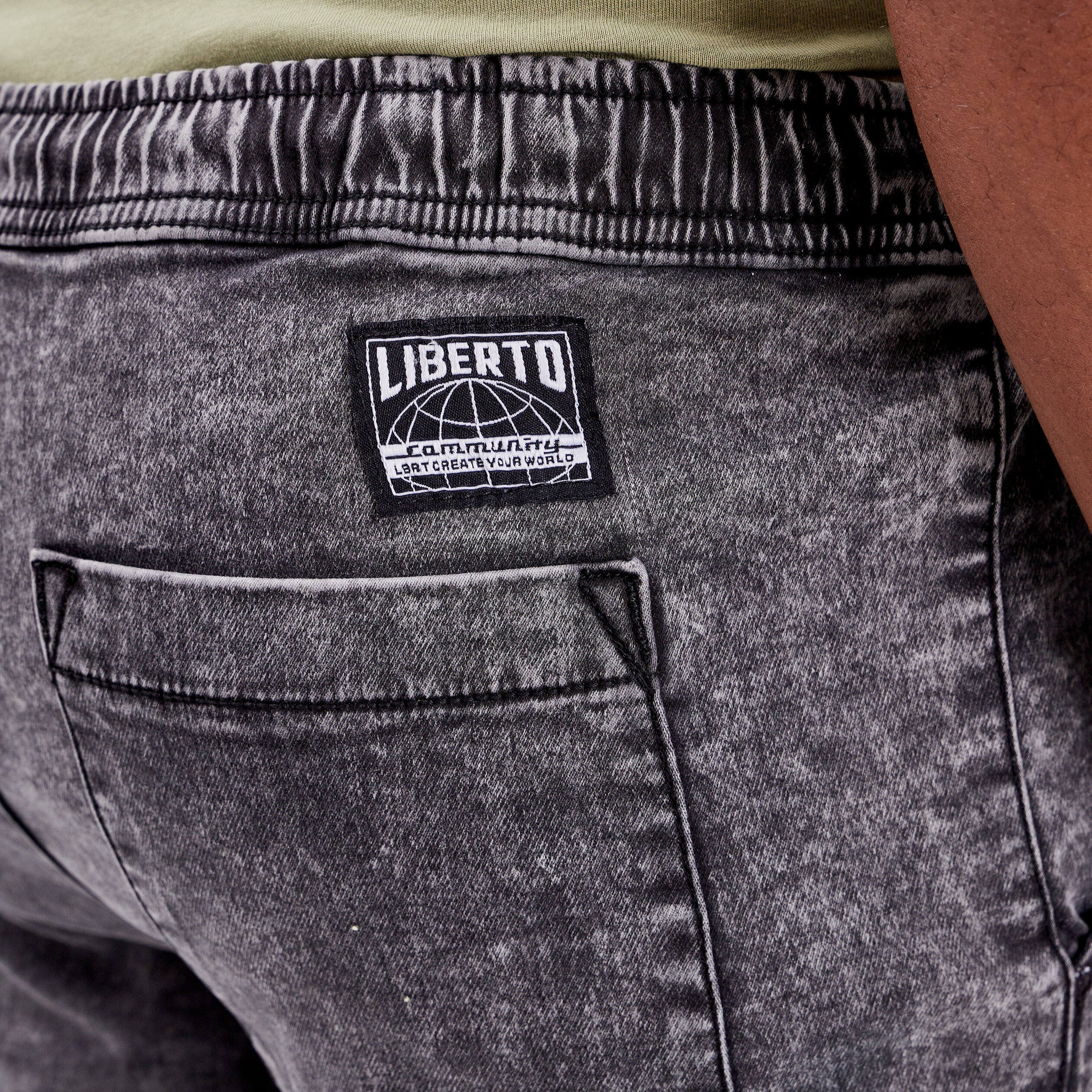 Pantalon de jogging taille élastiquée noir homme | La Halle
