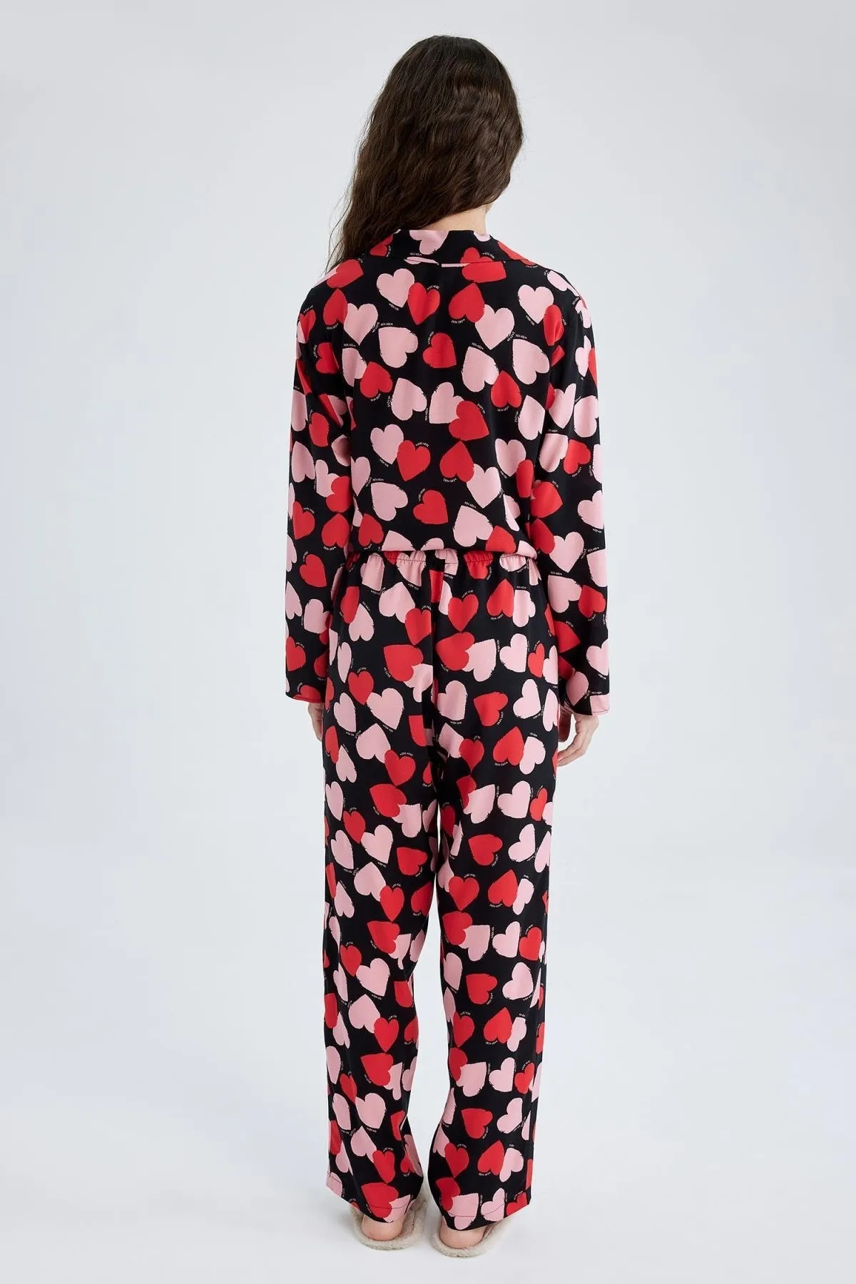 DeFacto  Fall In Love Regular Fit Pyjamahose aus Viskose mit Herzmuster