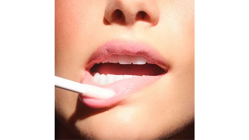 ARTDECO Lip Wonder Serum 4 ml 1 - caring rose