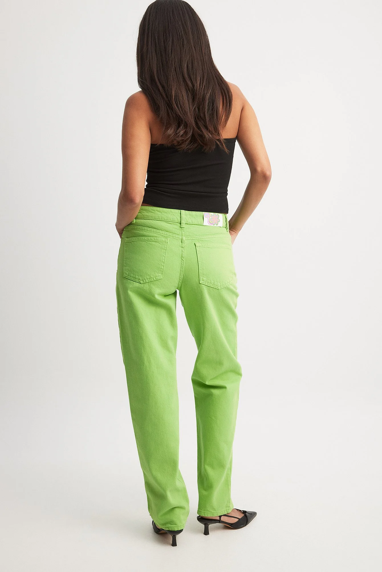 Jeans mit geradem Schnitt und mittelhoher Taille
