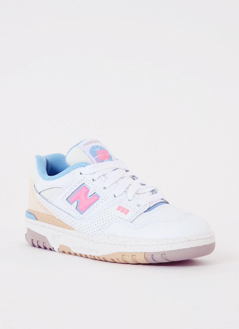 New Balance 5550 -lenkkarit mokkanahkaisilla yksityiskohdilla