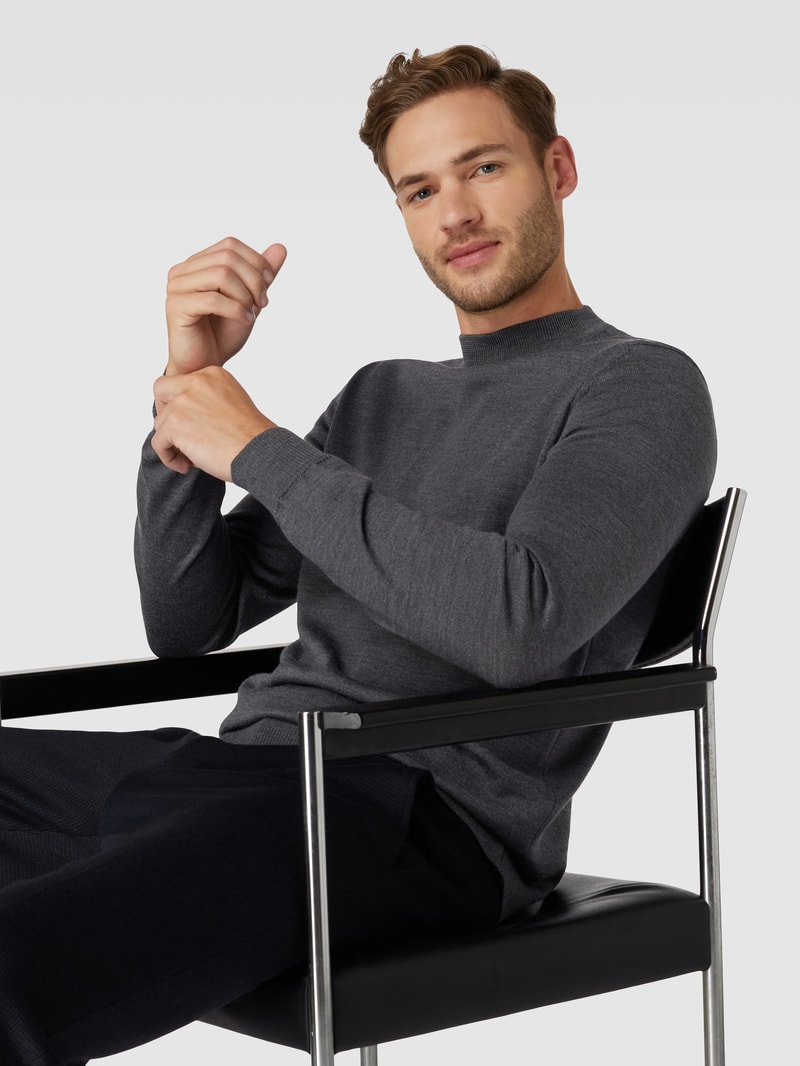 Strickpullover mit Rundhalsausschnitt Modell 'Davide' in anthrazit