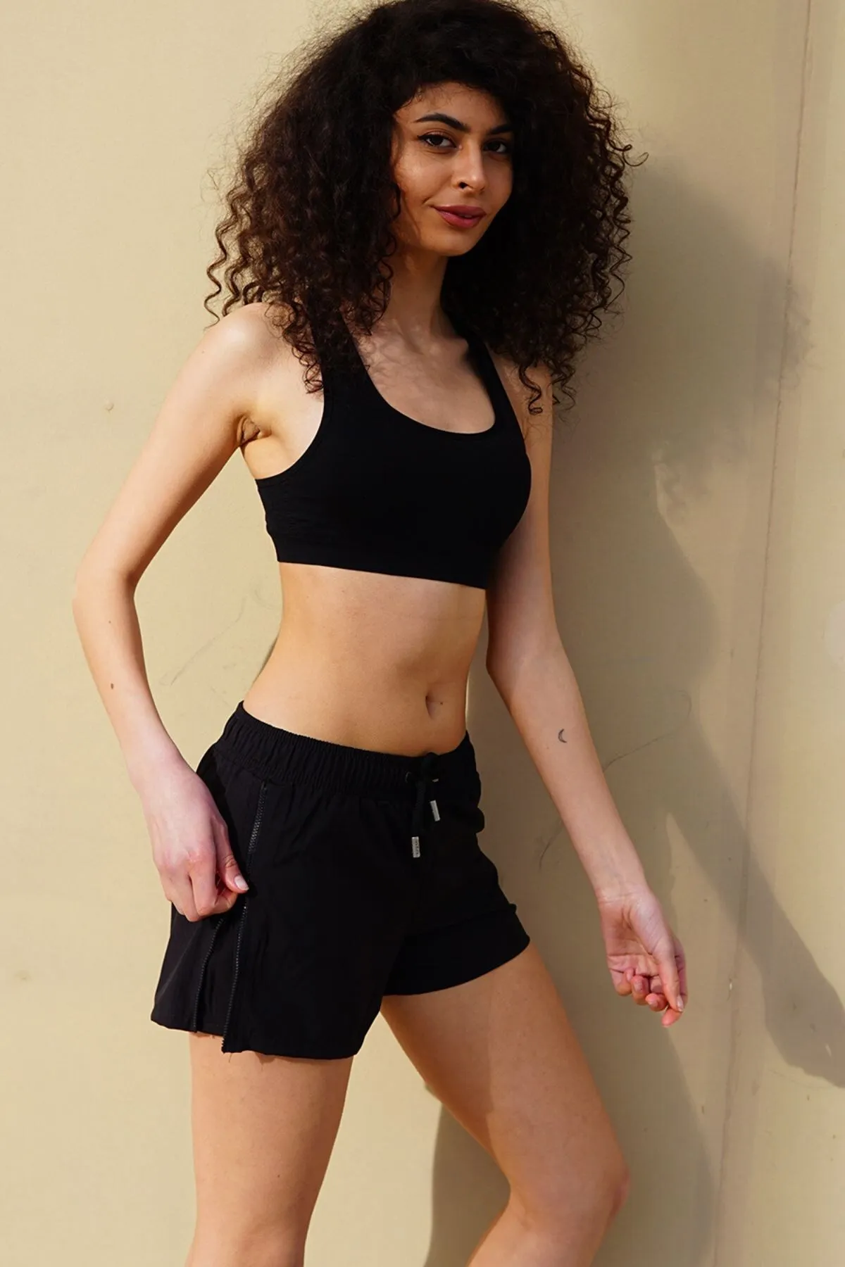 C&City  Damen-Badeshorts aus Lycra mit seitlichem Reißverschluss C1816 Schwarz
