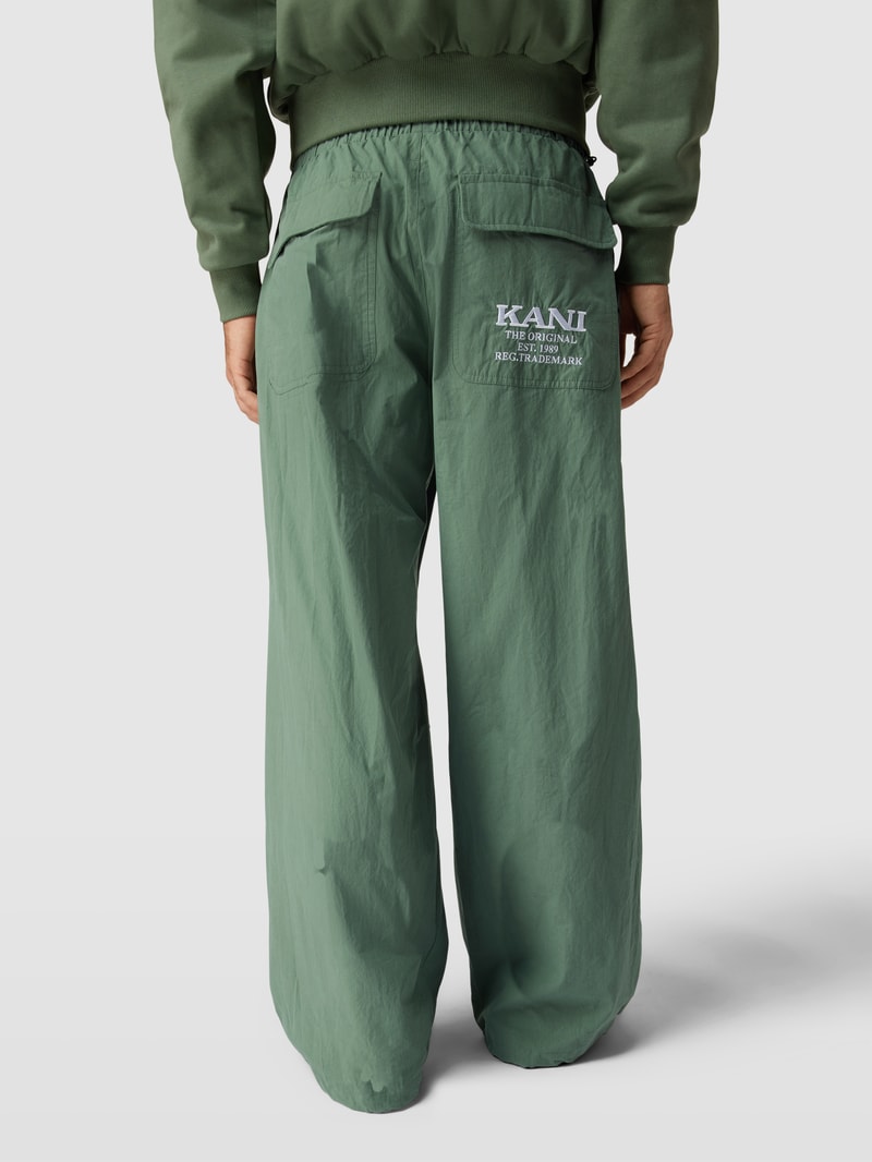 Hose mit Label-Stitching Modell 'Small Signature' in olivgrün