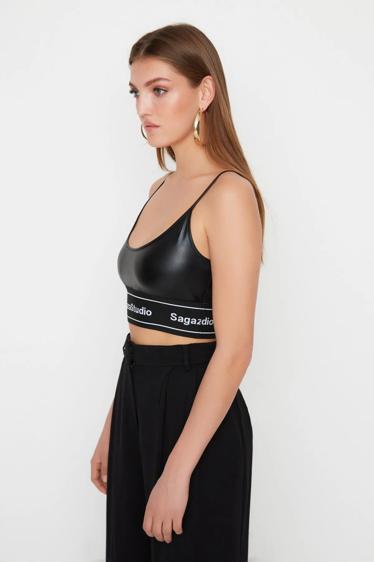 Trendyol Collection  Schwarzes detailliertes Bustier