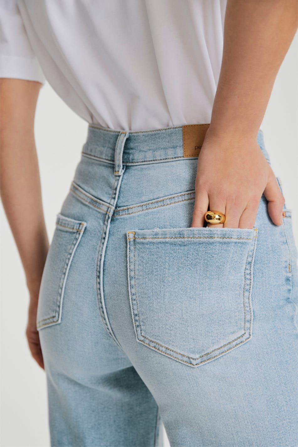 Comfy mom jeans