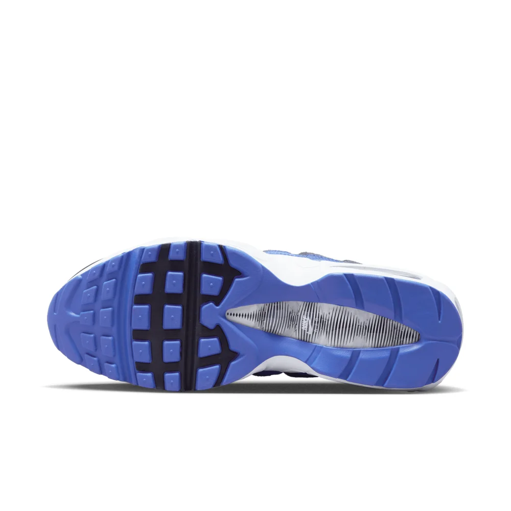 Nike Air Max 95 DM0011-006 / schwarz