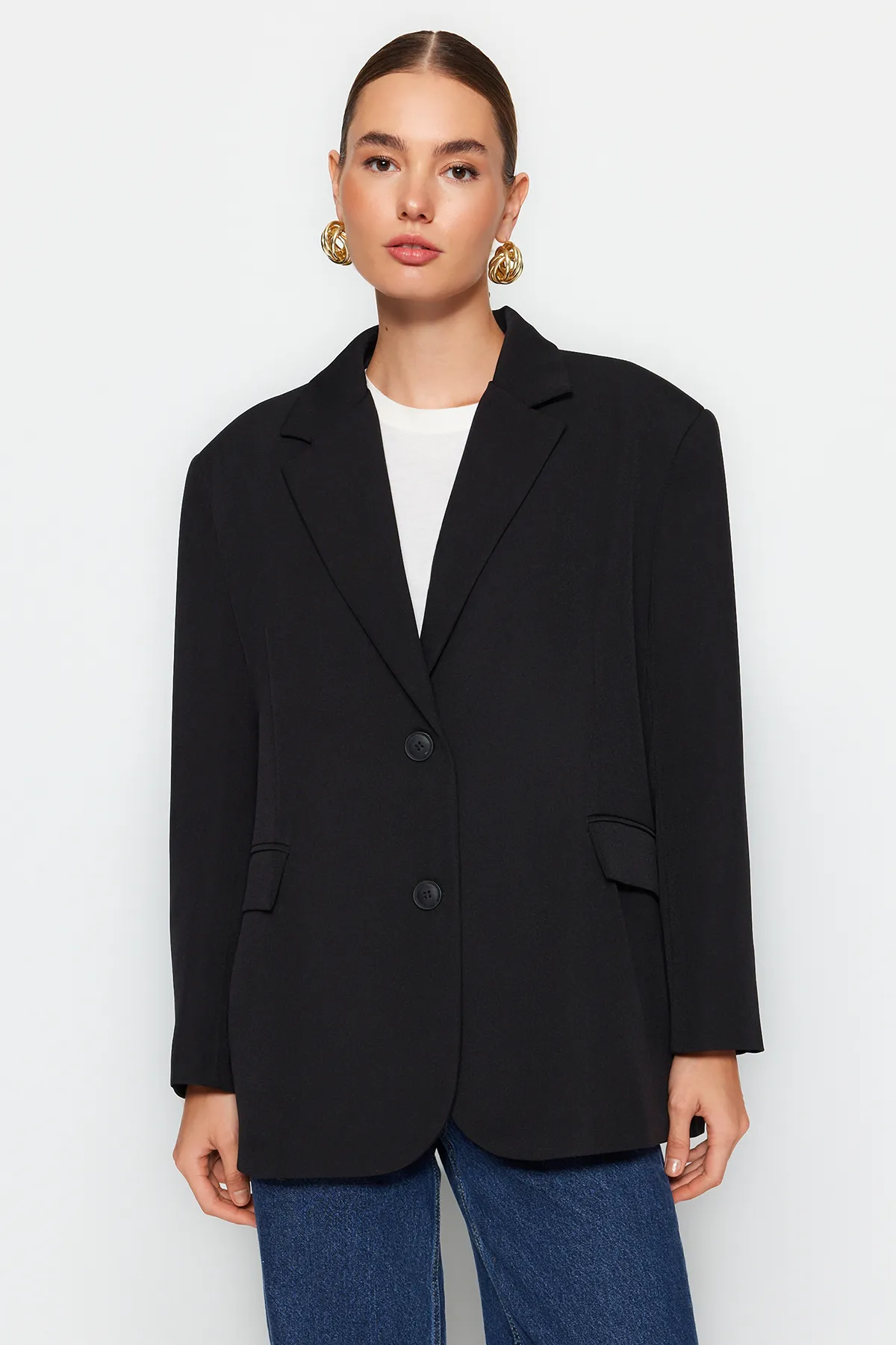 Trendyol Collection  Schwarzer gewebter Blazer in Übergröße TWOAW24BC00107