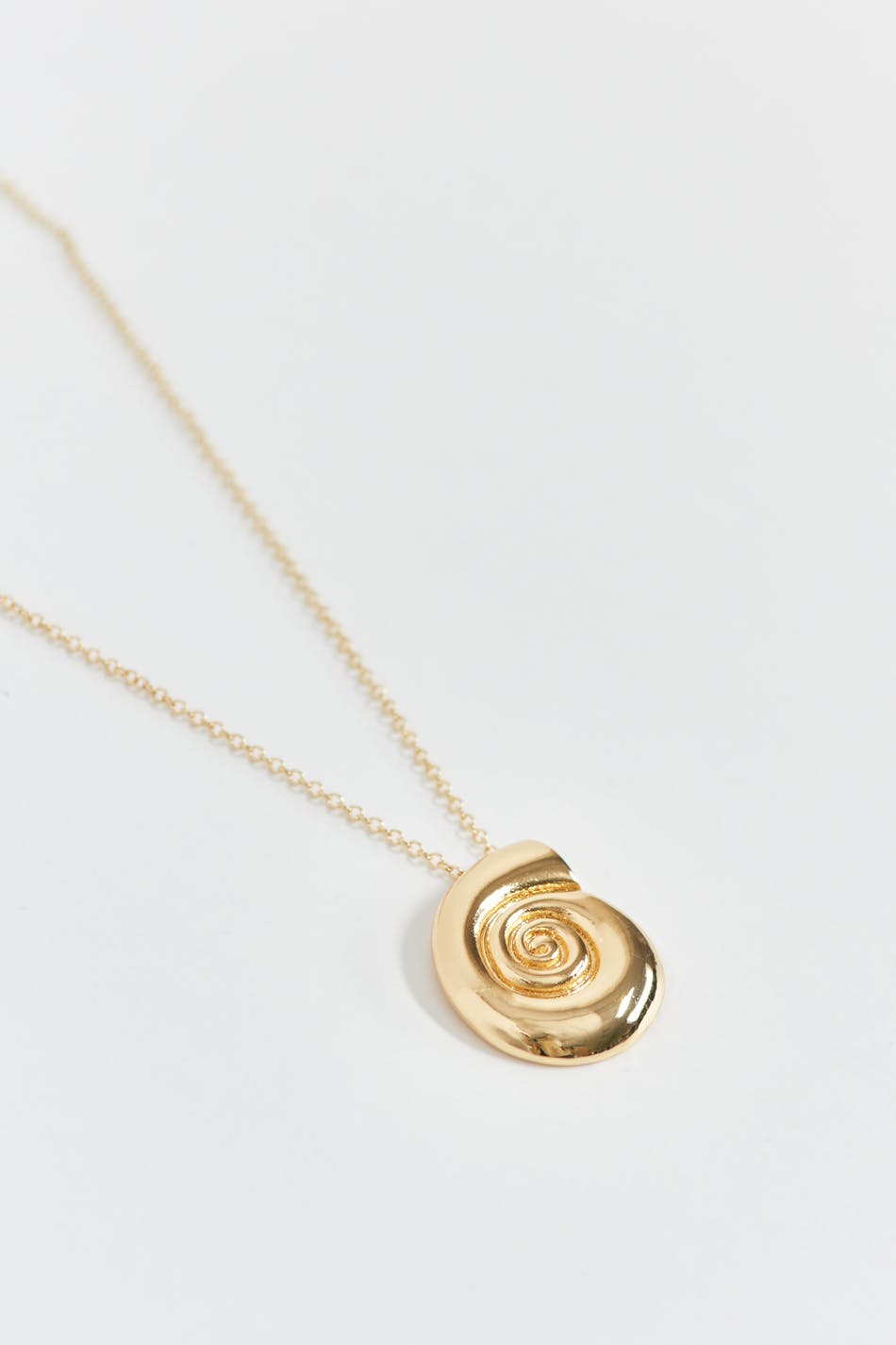 Sea shell necklace