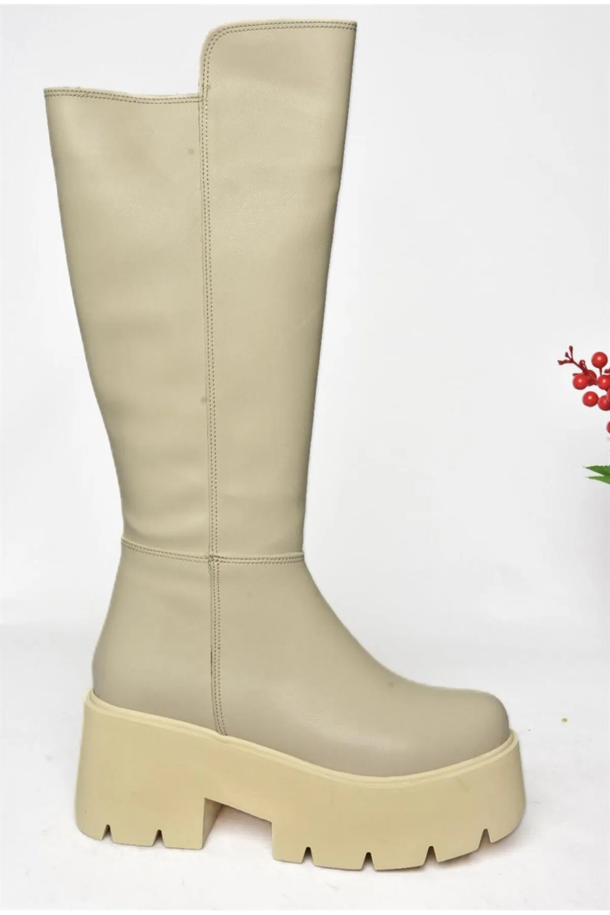 Fox Shoes  J820060309 Beige Damenstiefel mit dicken Sohlen