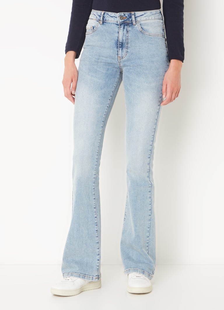 Jeans Benetton a vita alta e gamba svasata con finitura slavata