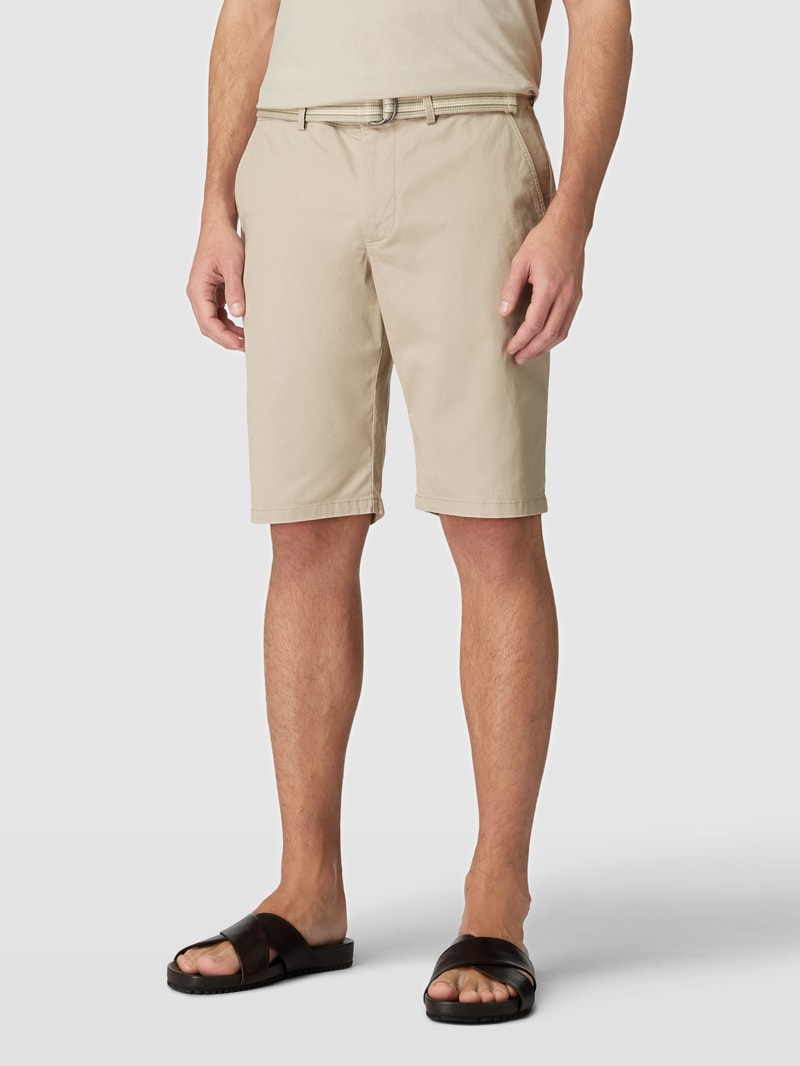 Bermudas mit Stoffgürtel in sand