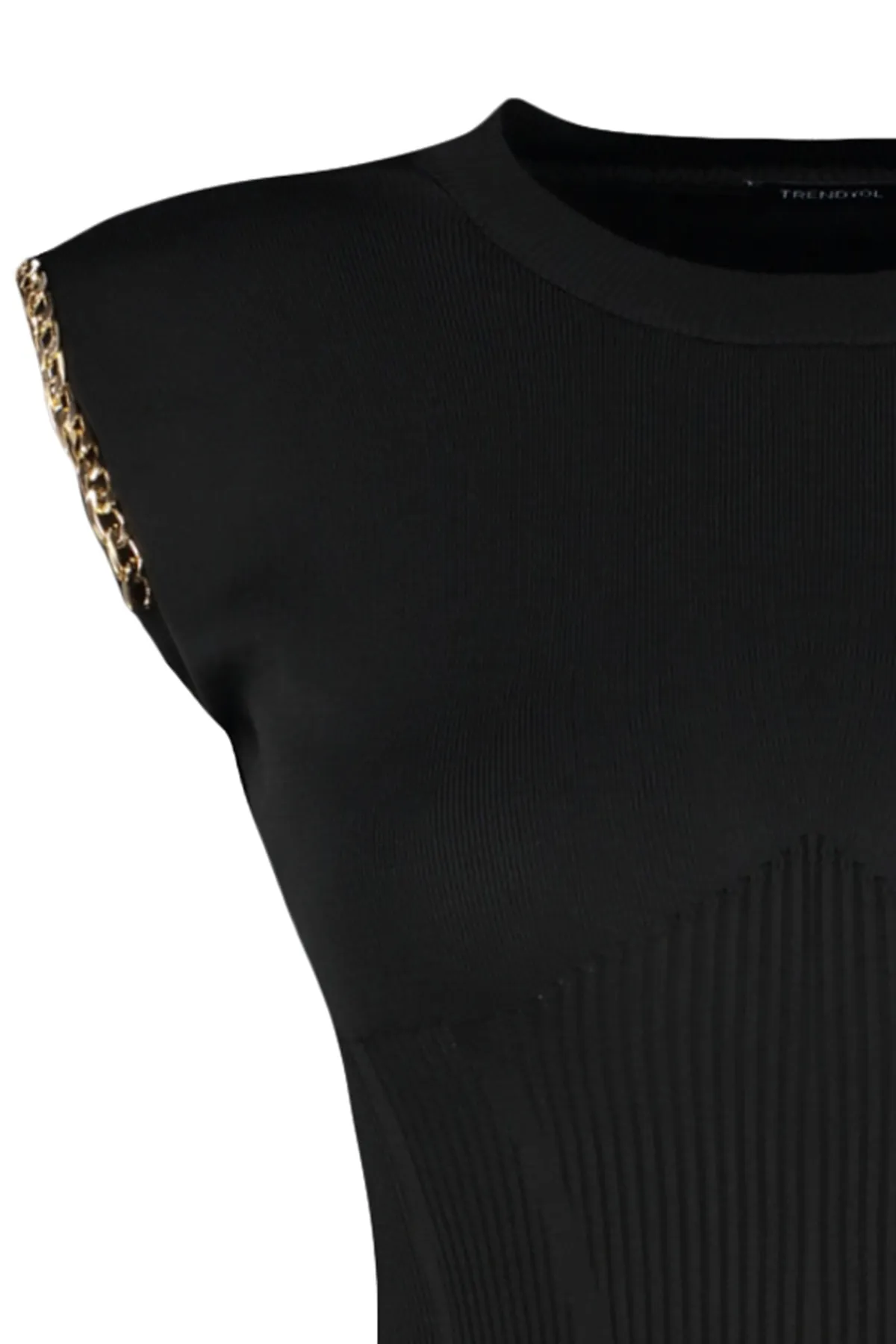 Trendyol Collection  Schwarze Strickbluse mit Metallkette und detailliertem Strickmuster TWOSS23BZ00621