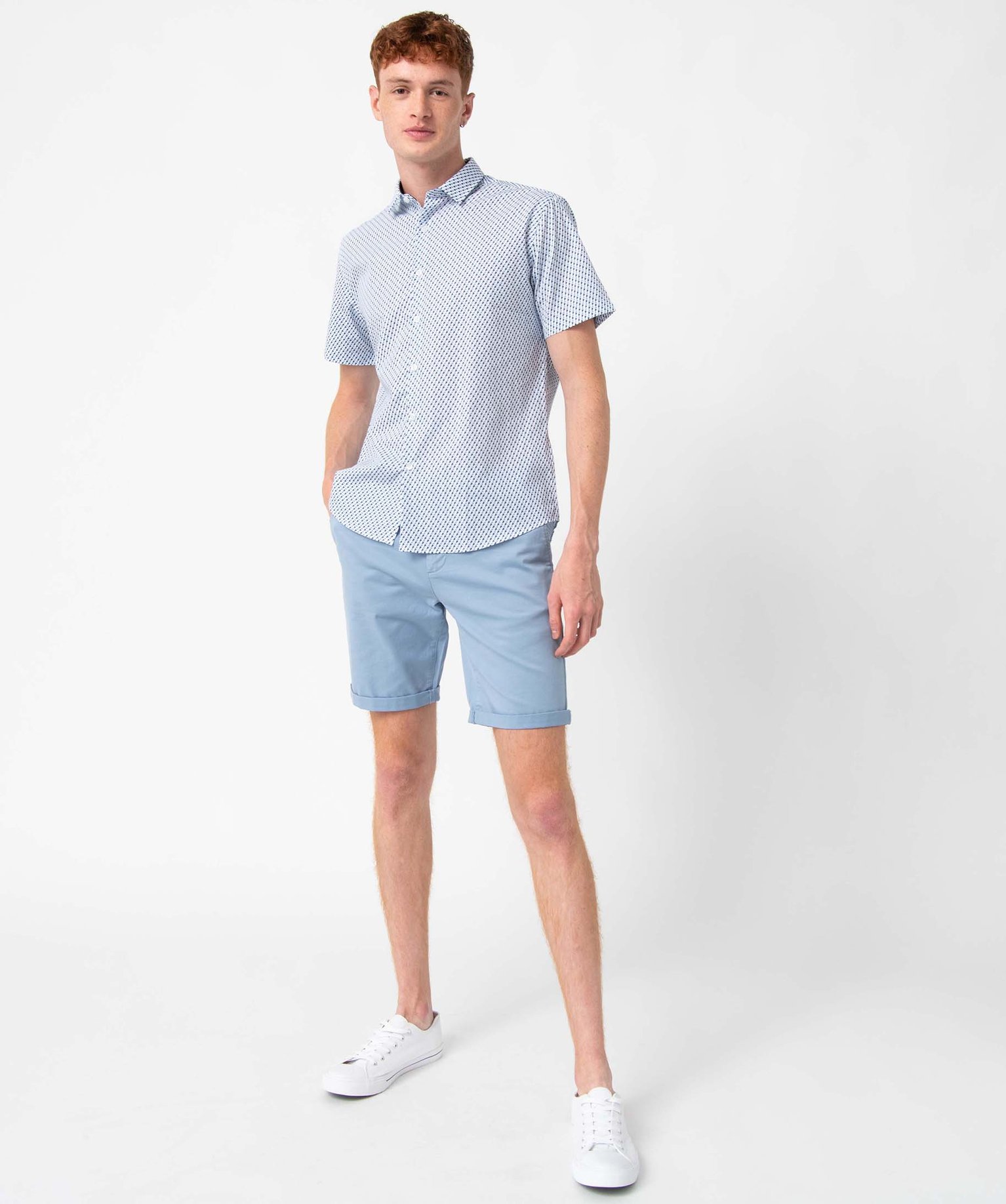 Chemise homme à manches courtes avec micro-motifs oiseaux imprime | GEMO