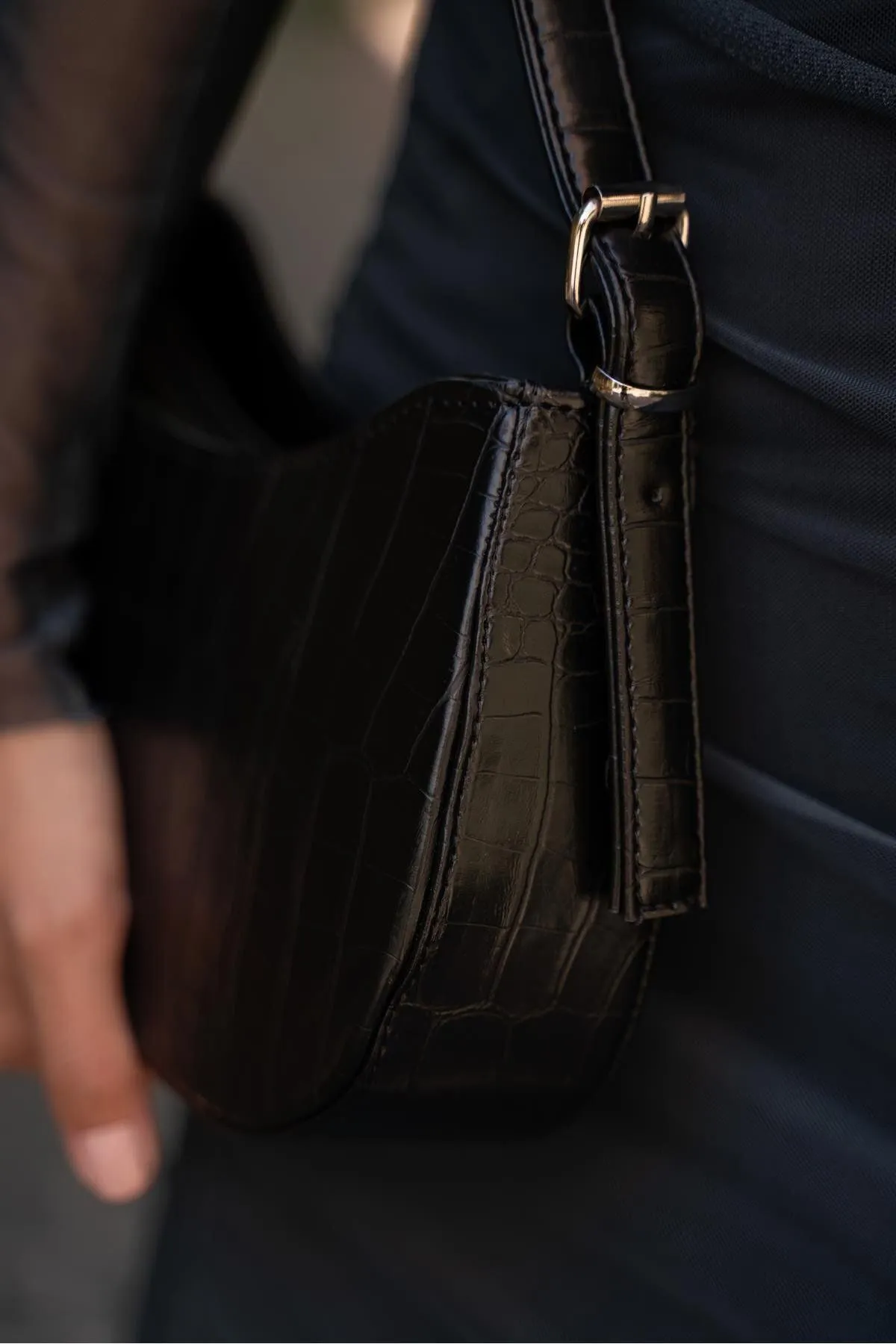 Madamra  Schwarze Krokodil-Baguette-Tasche für Damen