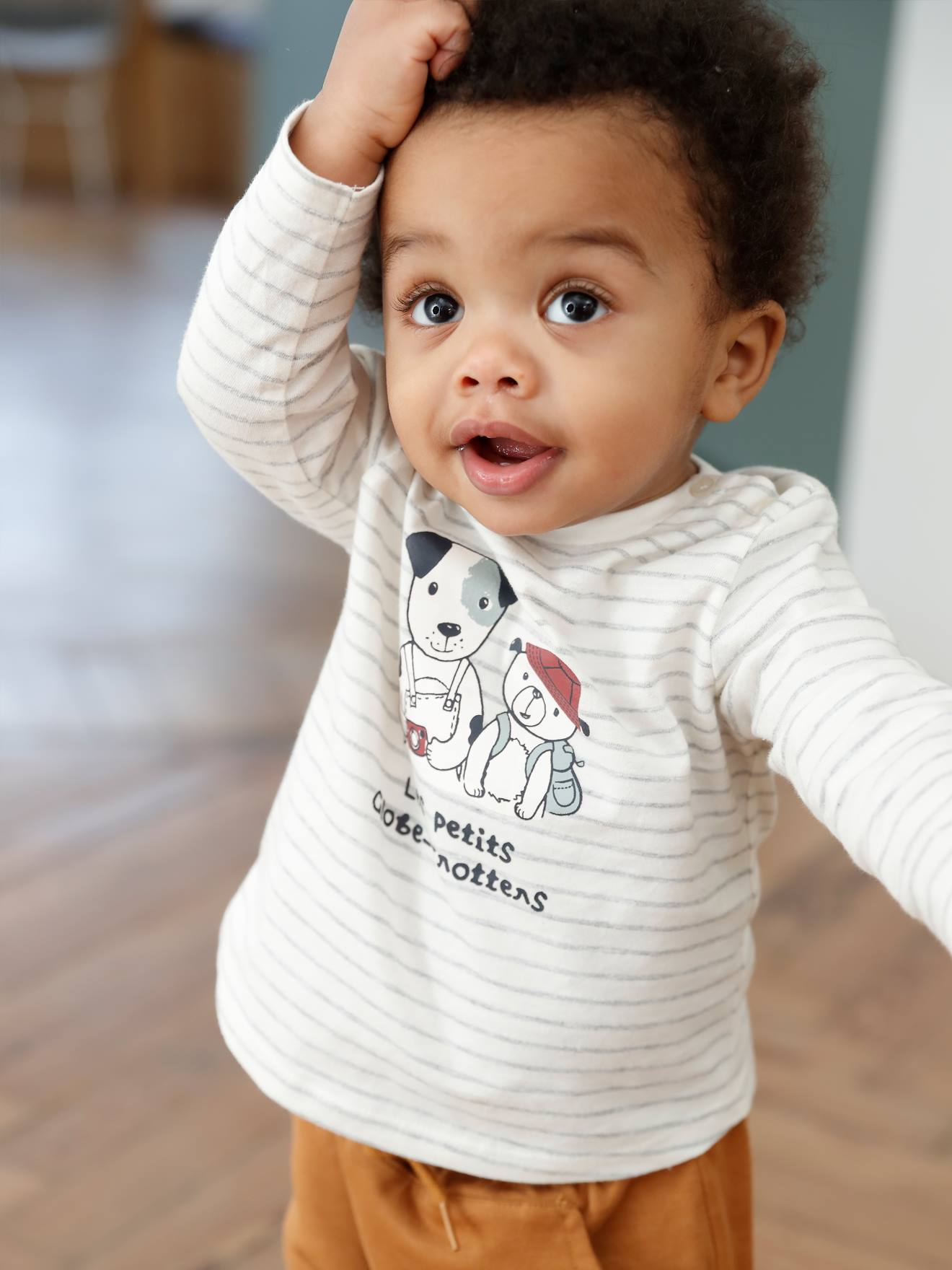 Ensemble T-shirt et pantalon molleton bébé rayé / caramel