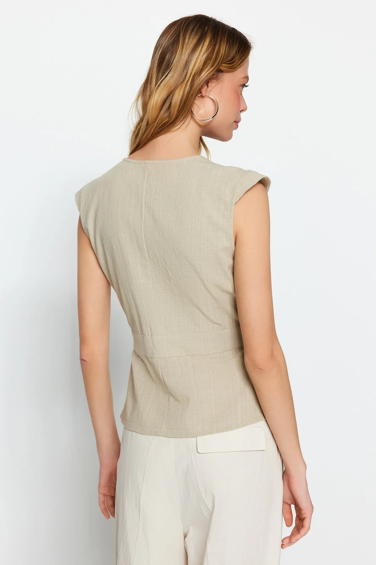 Trendyol Collection  Graue, zweireihige, gewebte Bluse mit gewebten Knochenknöpfen und detaillierten Details TWOSS20BZ0707