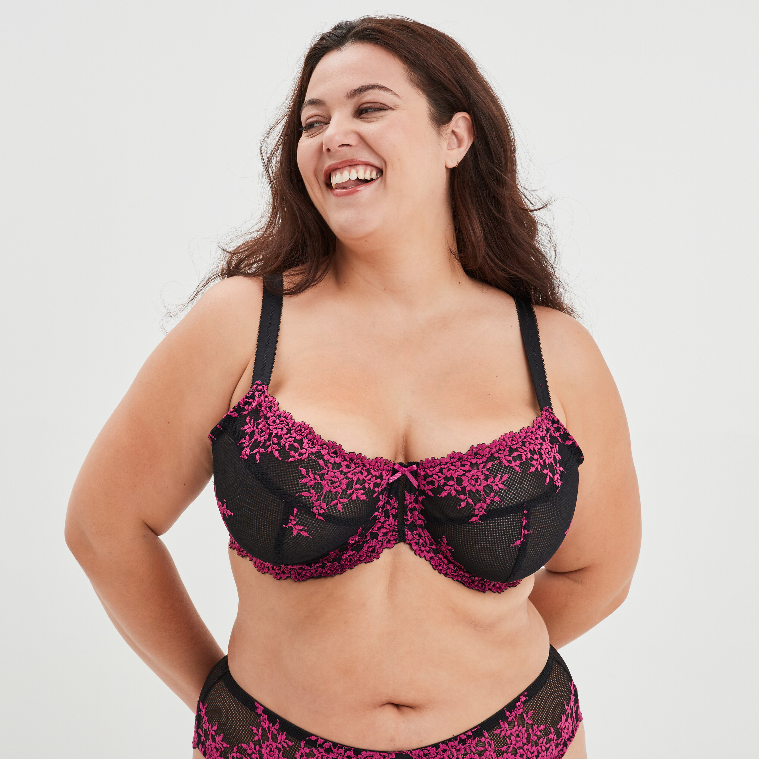 Soutien-gorge corbeille en dentelle violet femme grande taille | La Halle