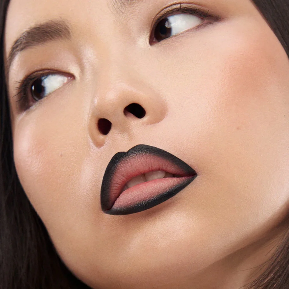TIME LINER Lips - Ceruzka na pery
