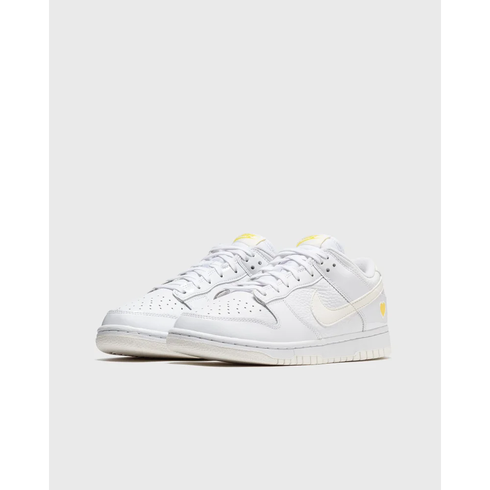 Nike Dunk Low FD0803-100 / weiss