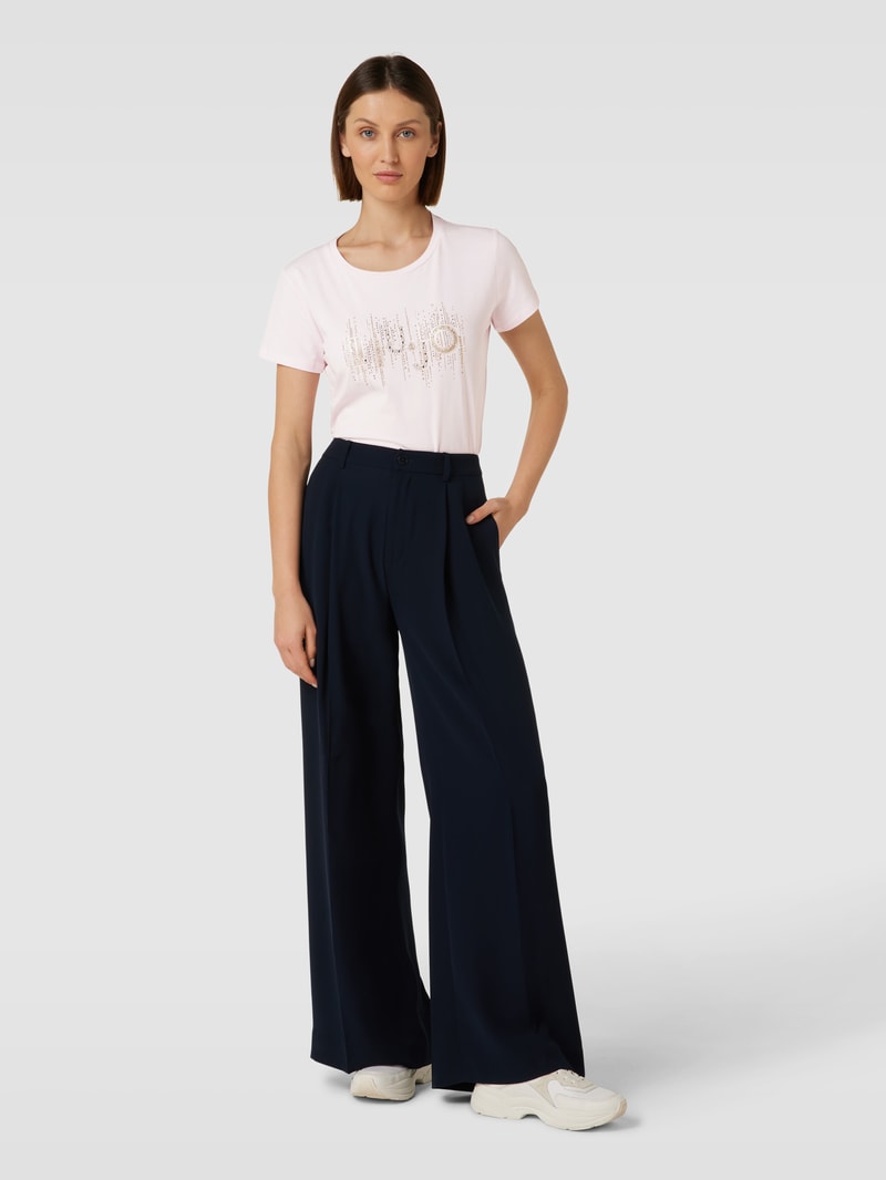 T-Shirt mit Ziersteinbesatz in rosa