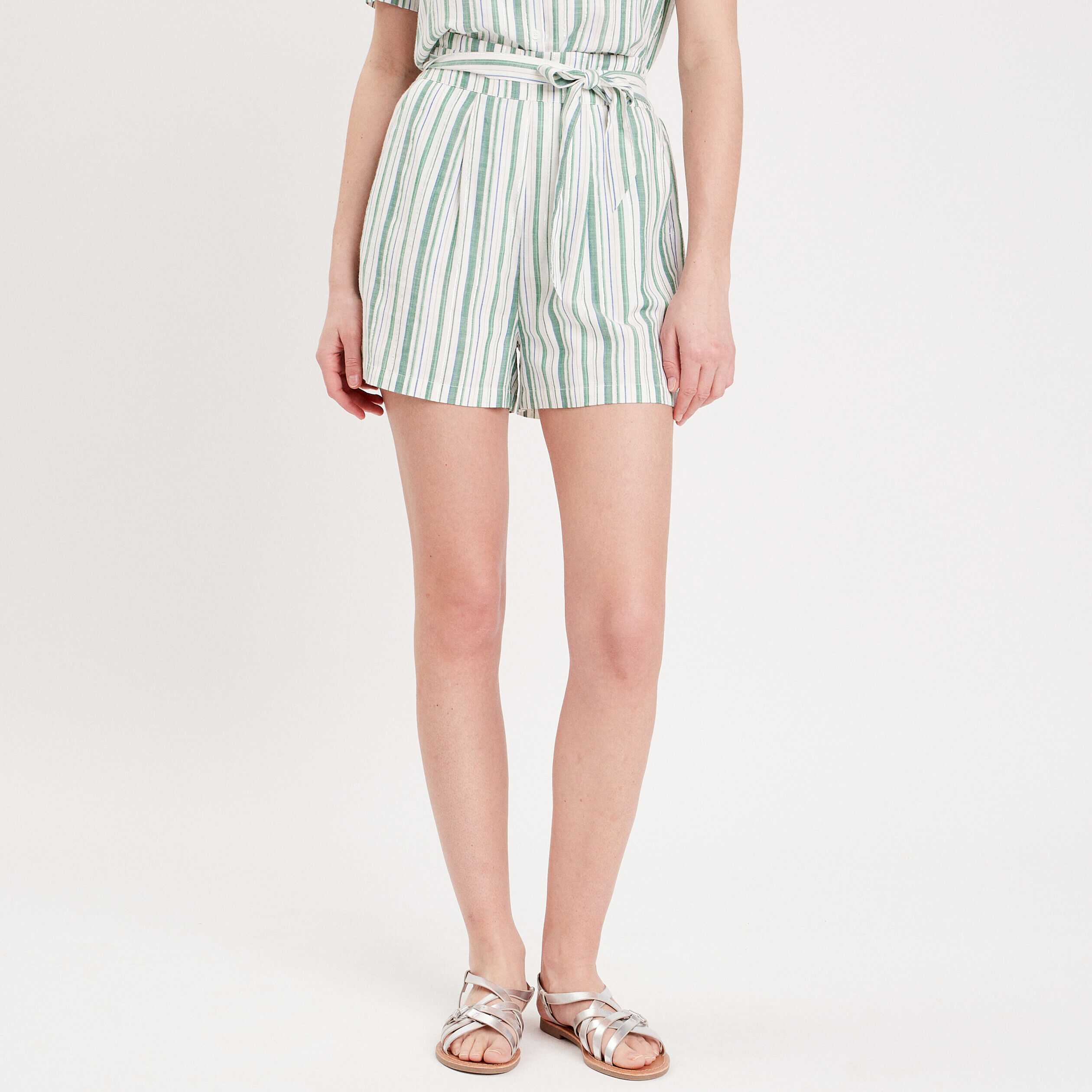 Short avec ceinture à nouer vert femme | Cache Cache