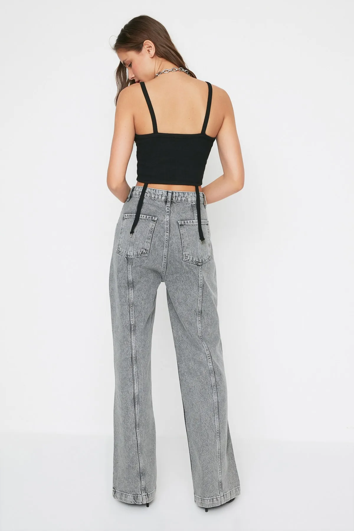 Trendyol Collection  Graue Jeans mit hoher Taille und weitem Bein im 90er-Stil mit Ziernähten in limitierter Auflage TWOAW22JE0710