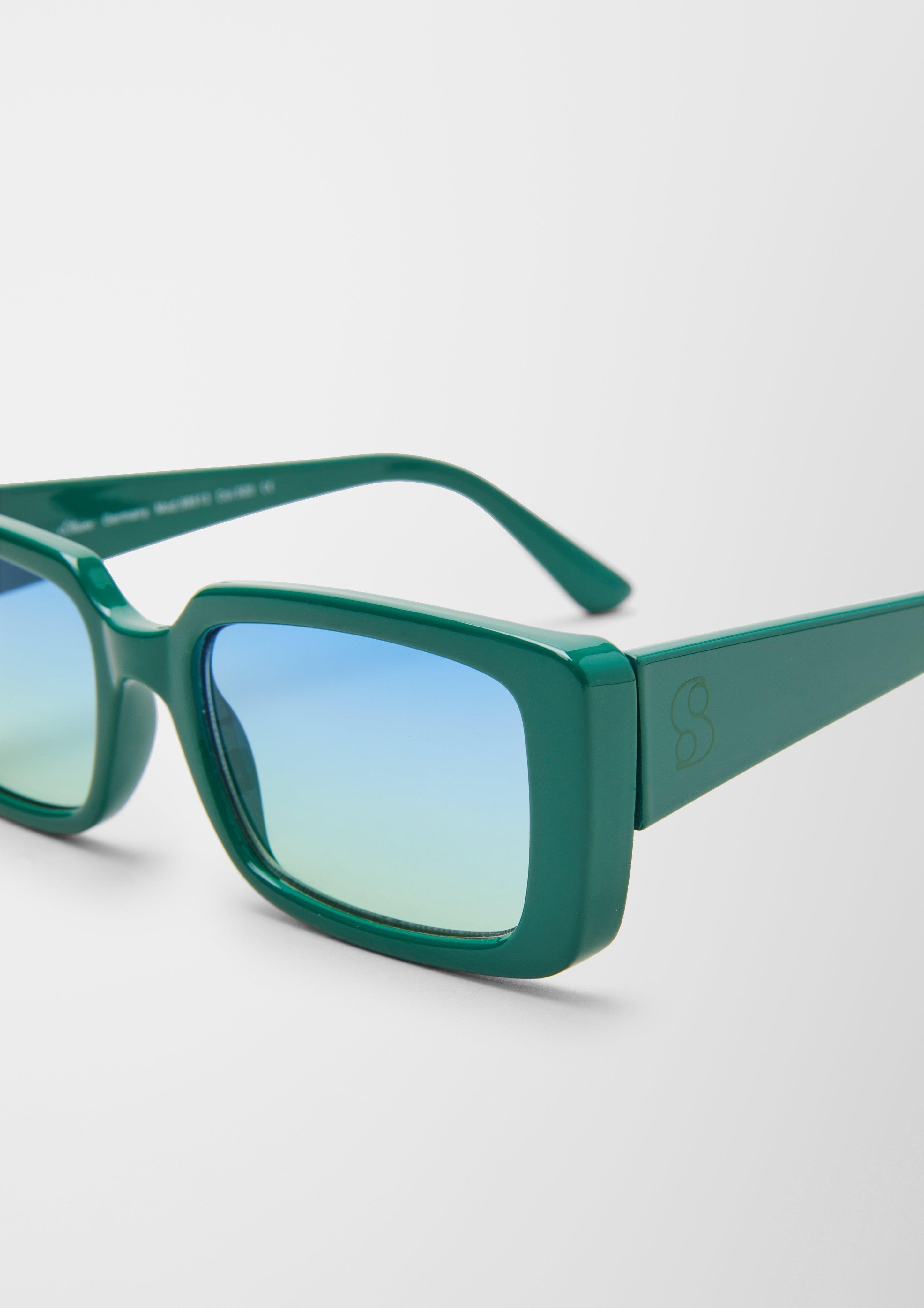 Kantige Sonnenbrille mit breiter Fassung  6008491-500