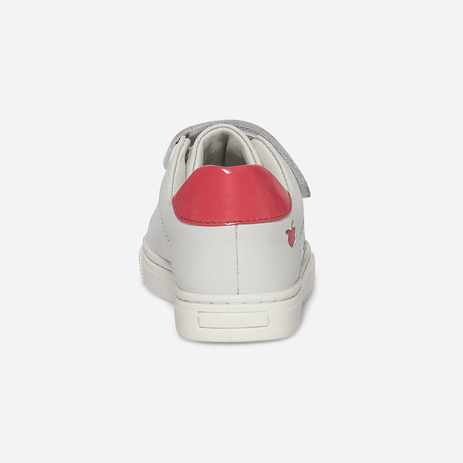 Tennis blanche à découpes pommes rouges