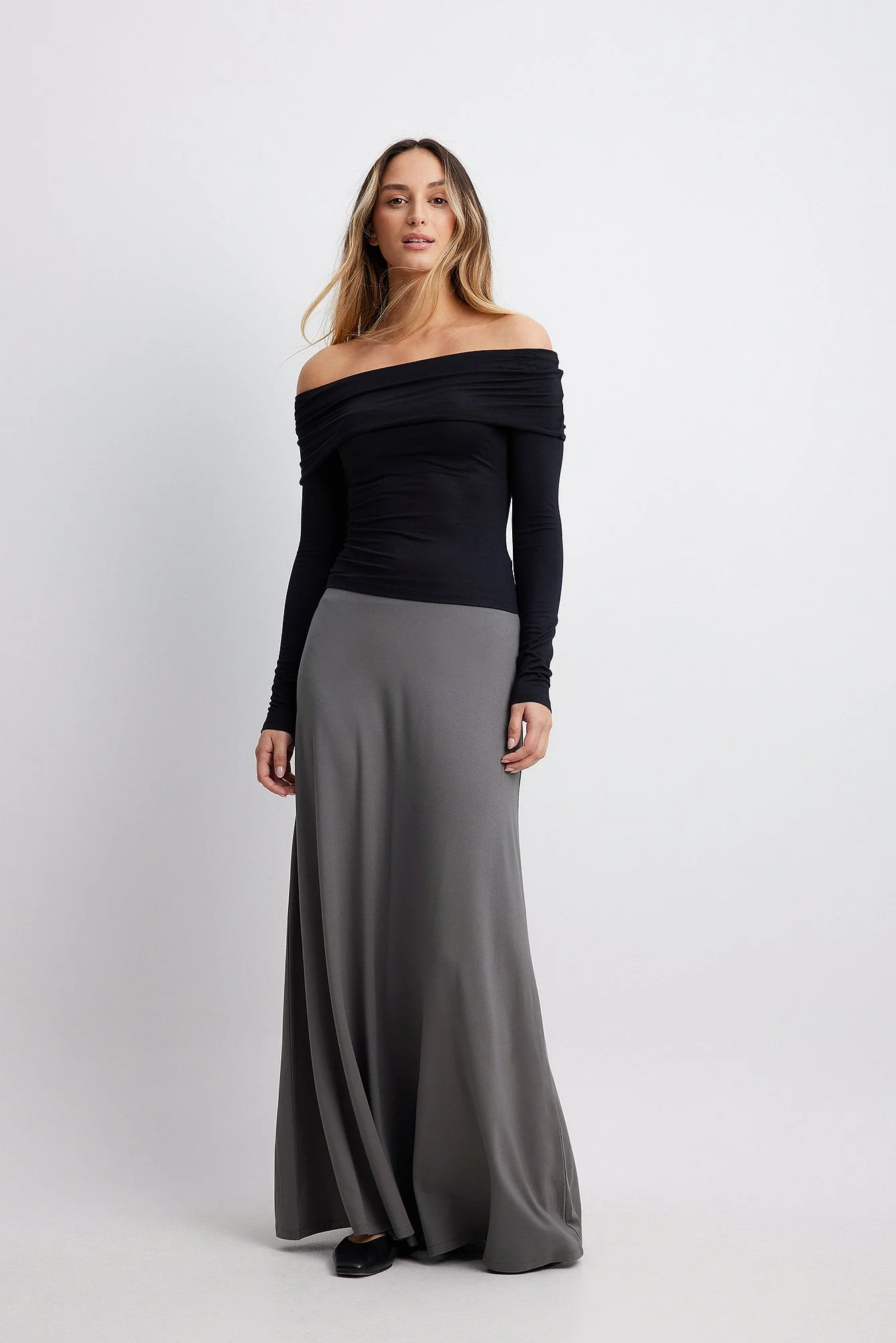 Soft Line Flowy Maxi Skirt