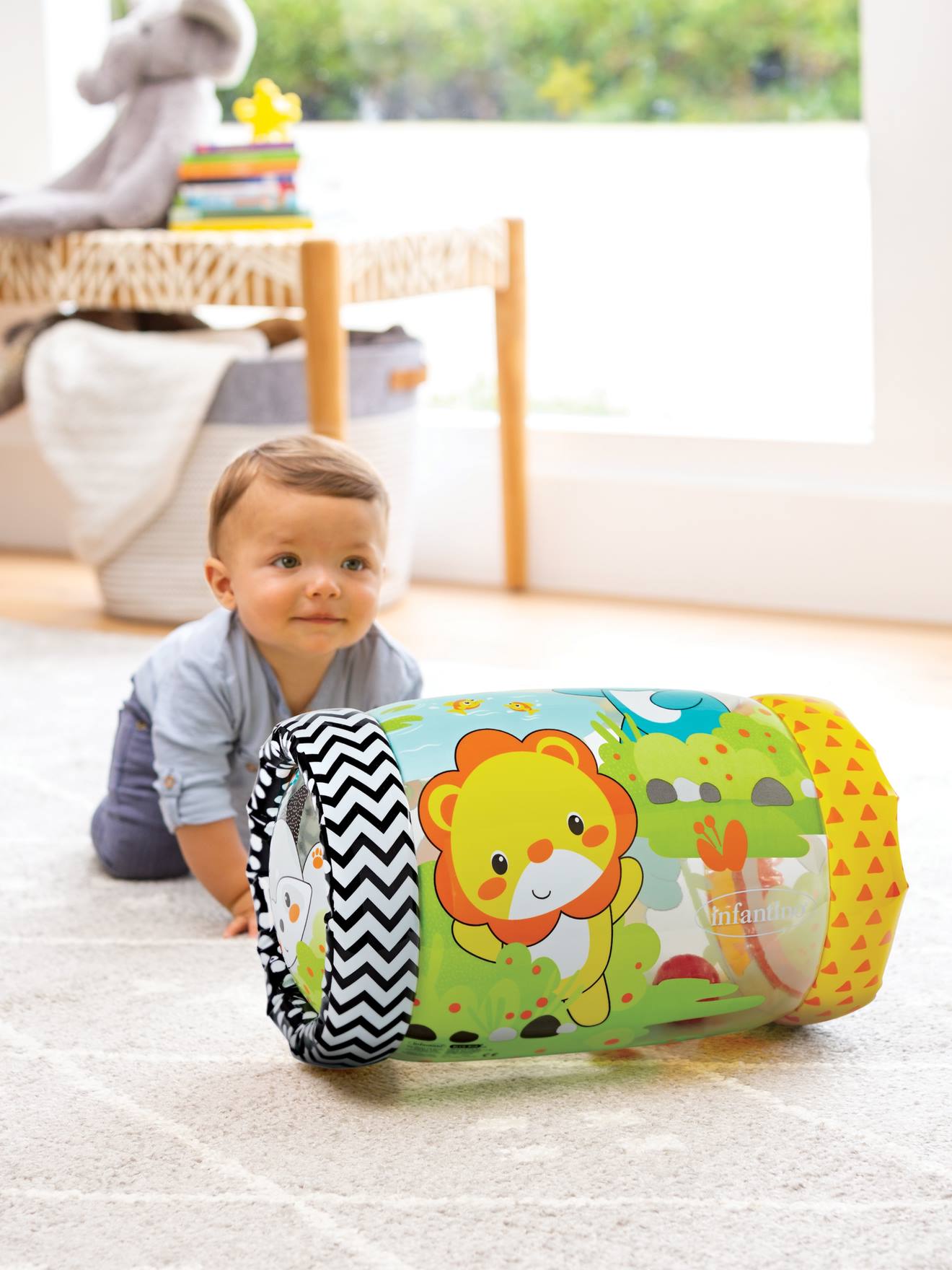 Infantino Activity-Rolle JUNGLE PEEK & ROLL INFANTINO - mehrfarbig