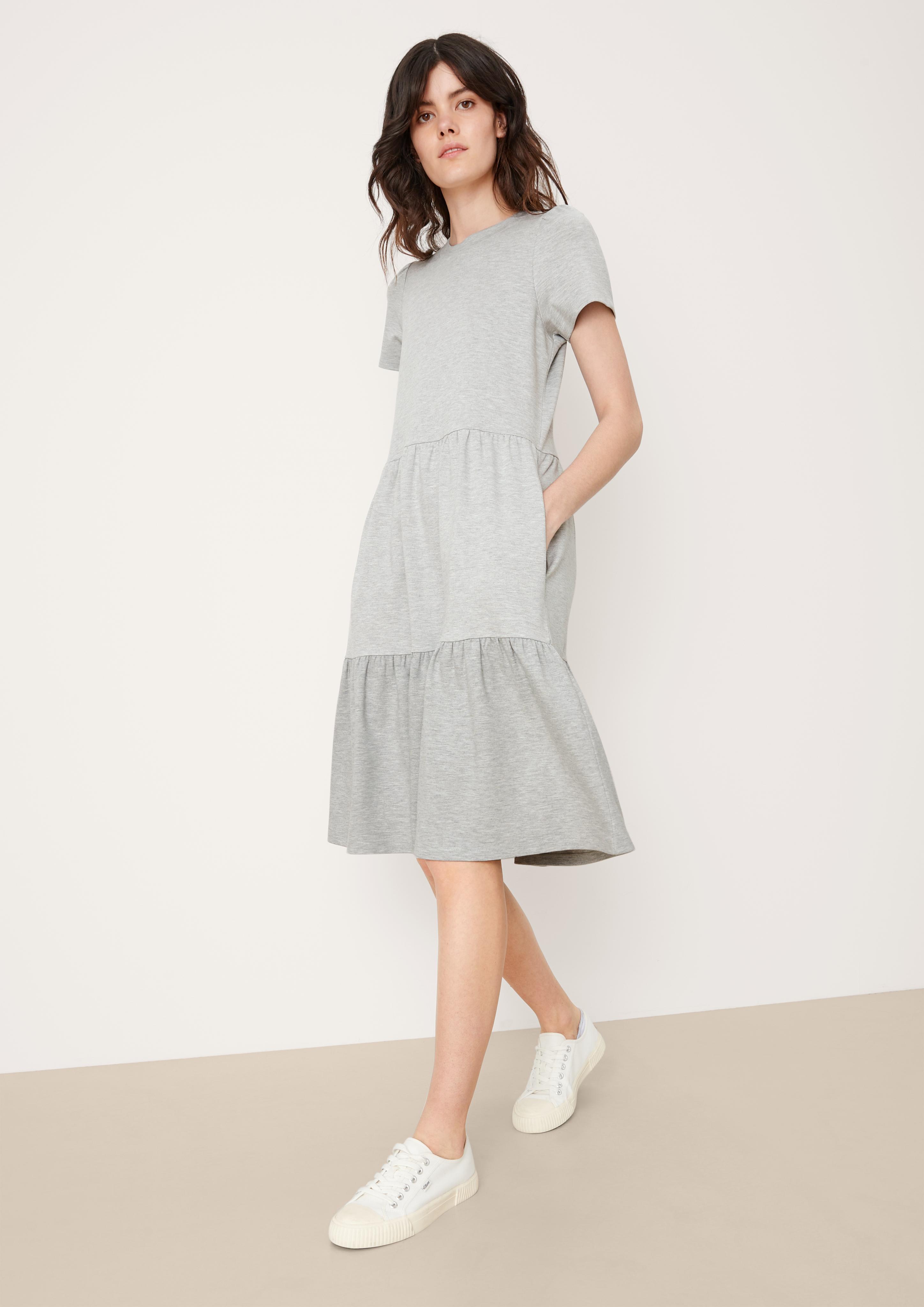 Kleid aus Viskosemix  2125129-9400