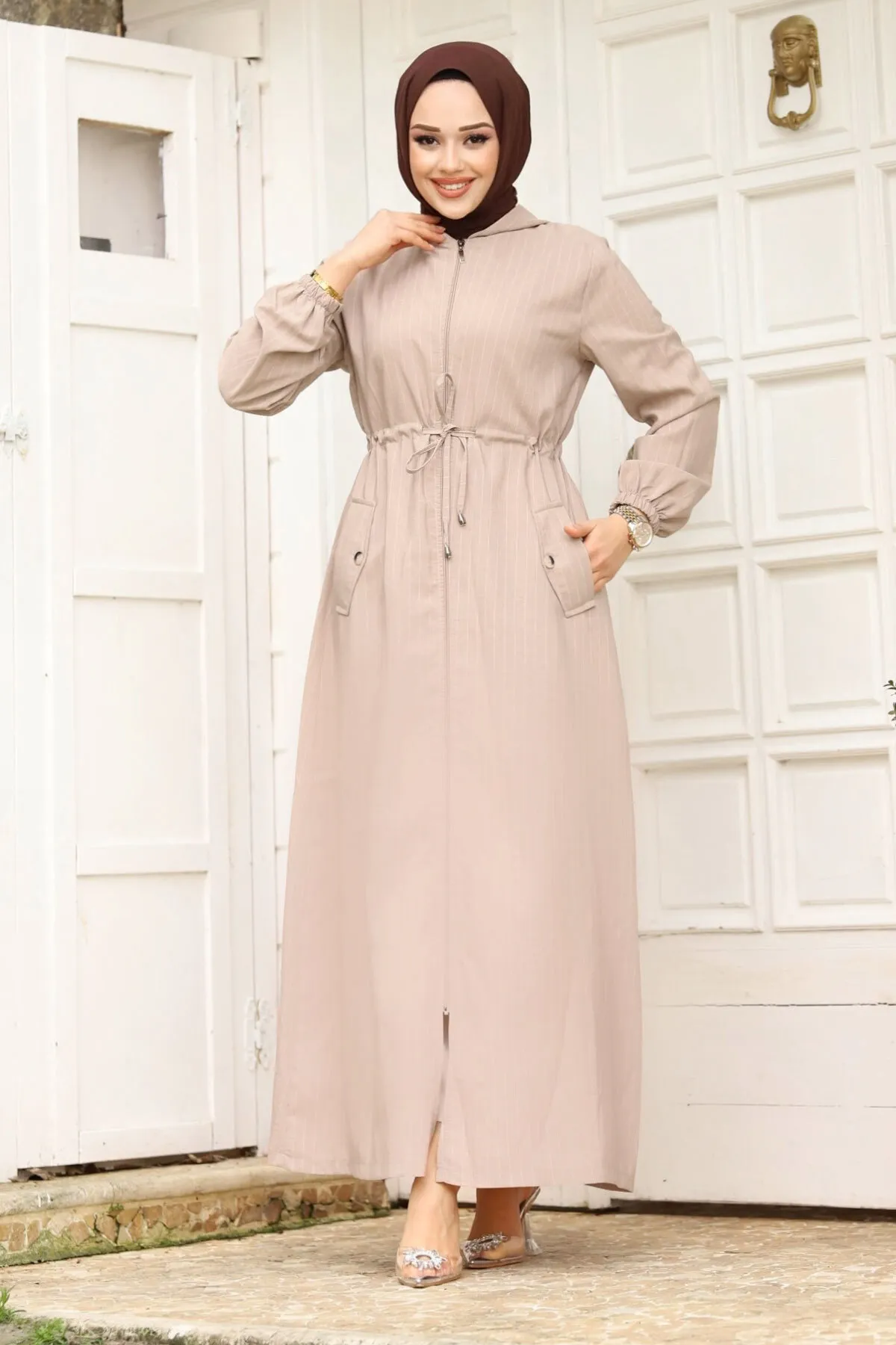 Tesettür Dünyası  Taillen-Seil-Kordelzug-Kapuzen-Hijab Ferace TSD240239 Beige